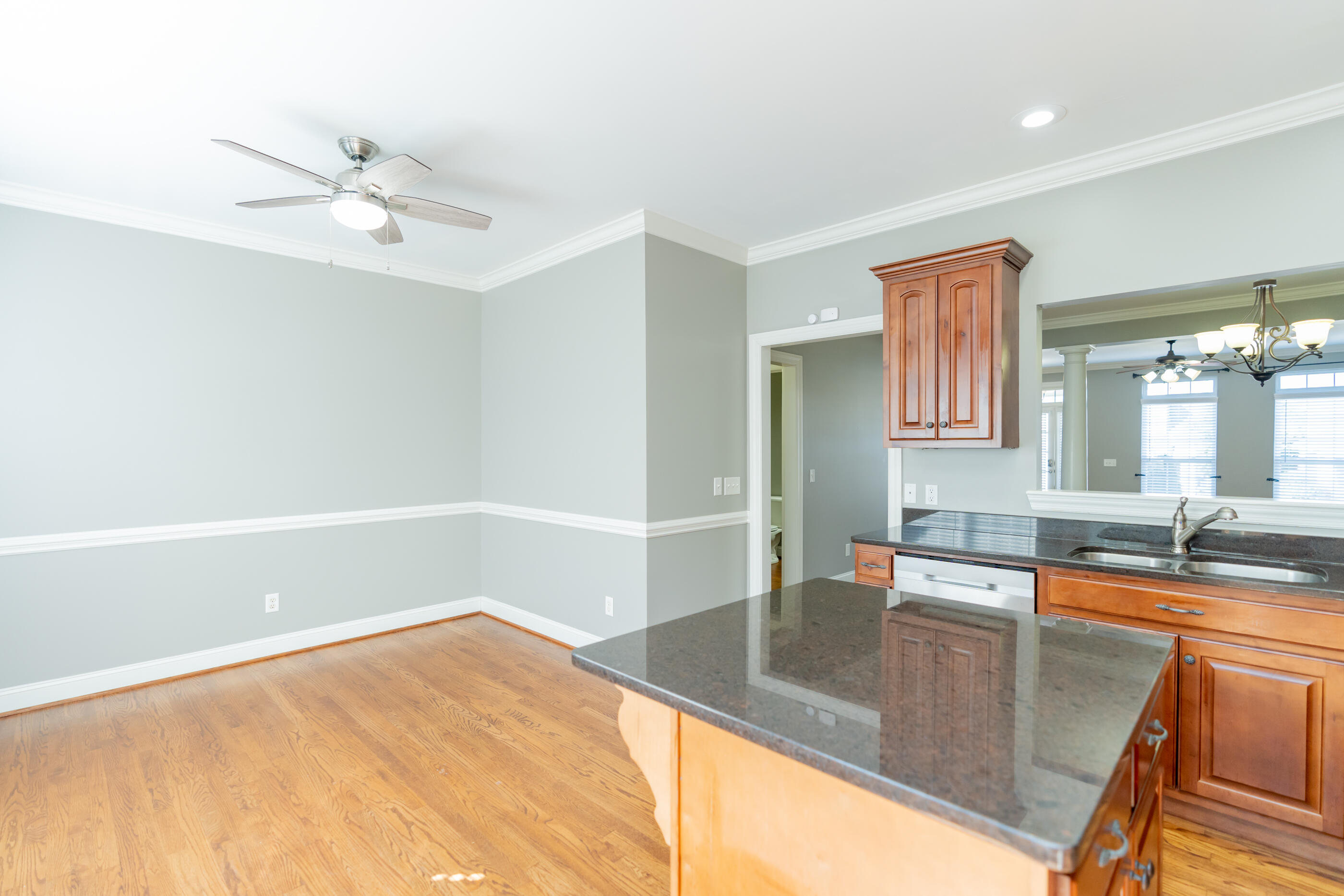 1084 Meeting Place