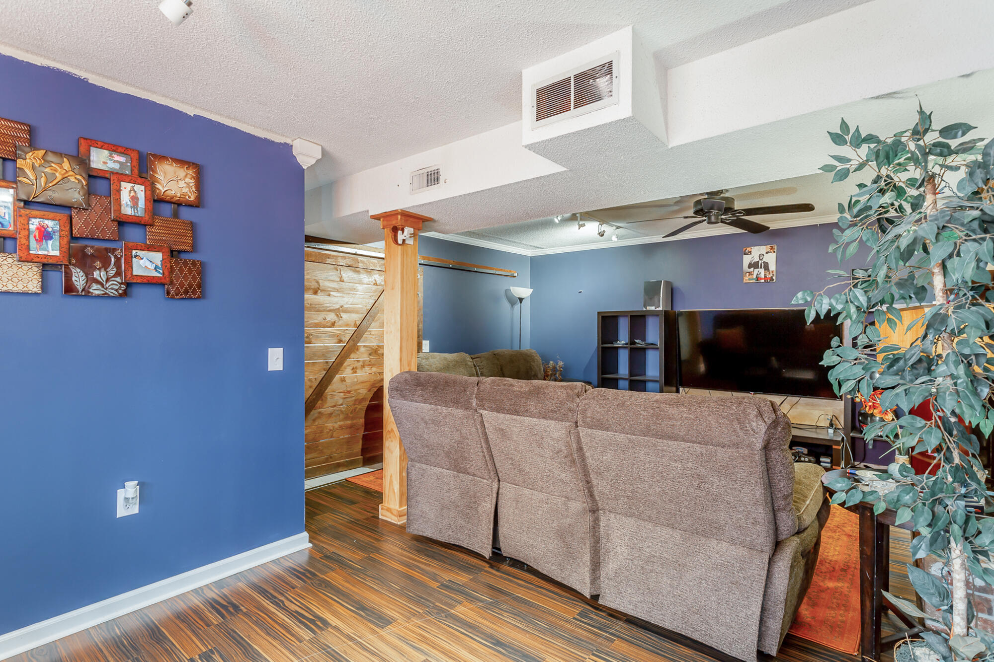 4101 Shady Oak Drive