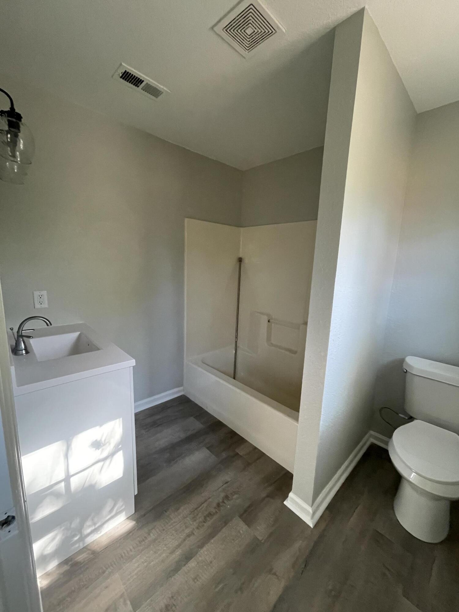 862 N Orchard Knob Avenue