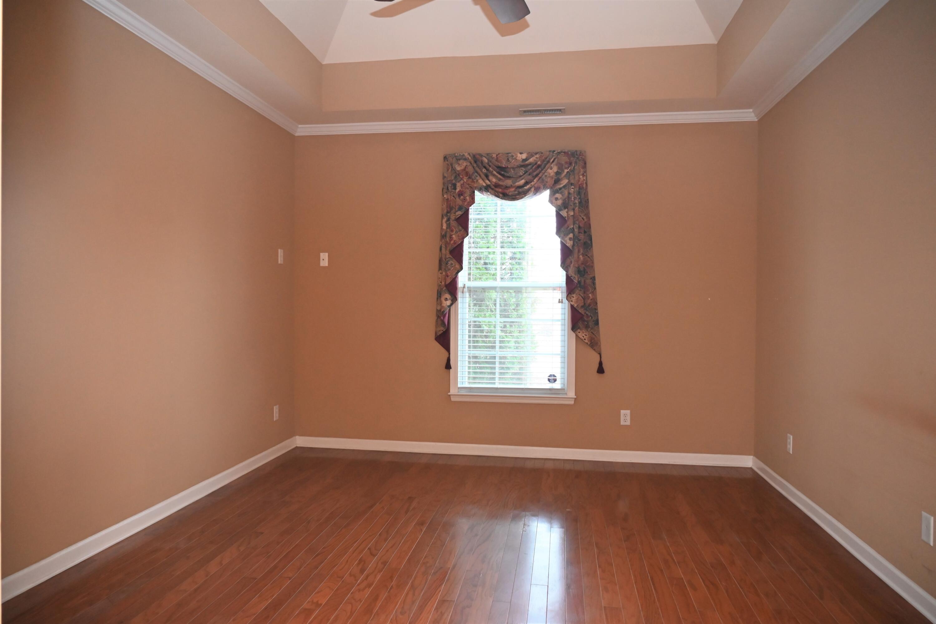 1056 Callaway Court