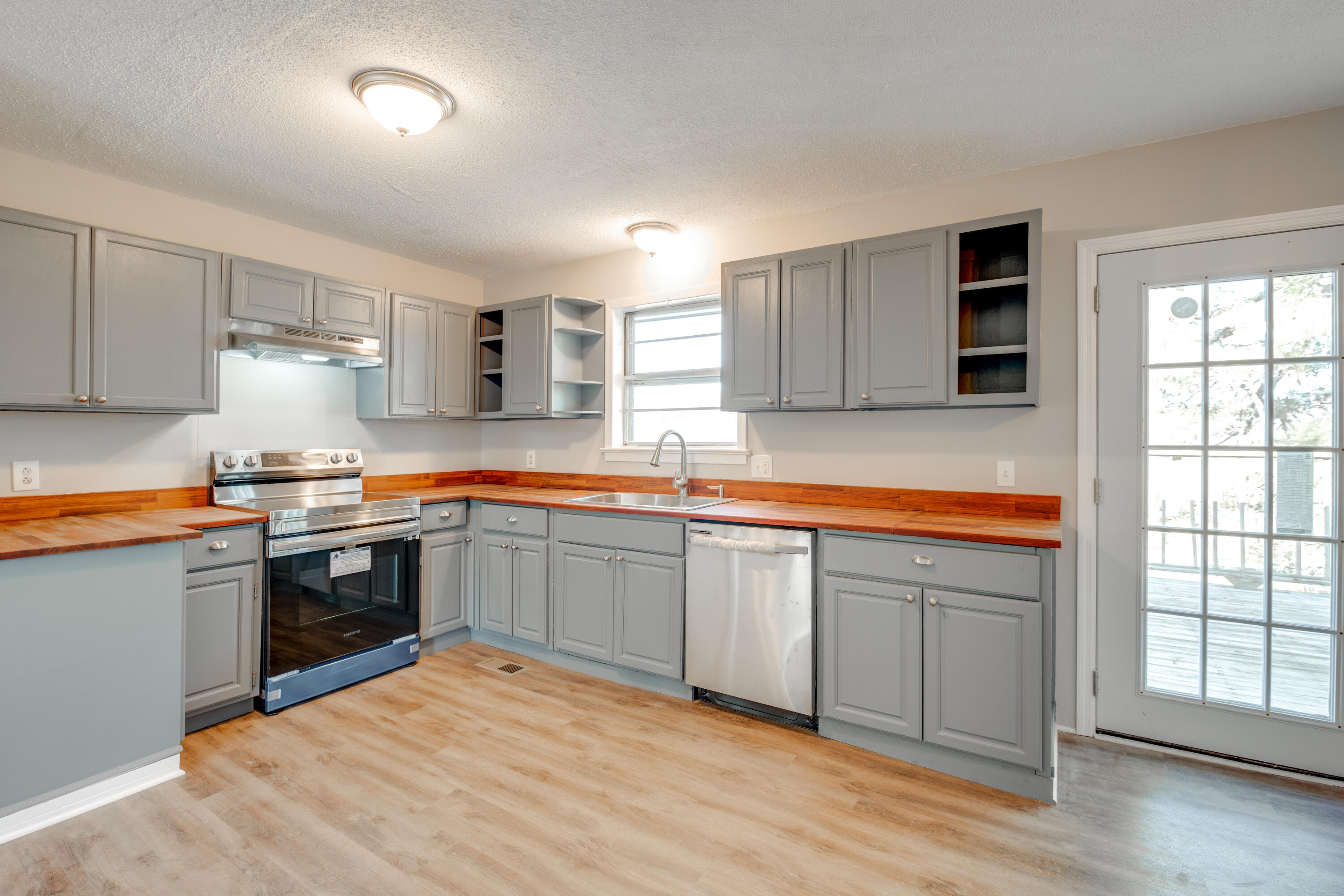 103 Diamond Circle, LaFayette