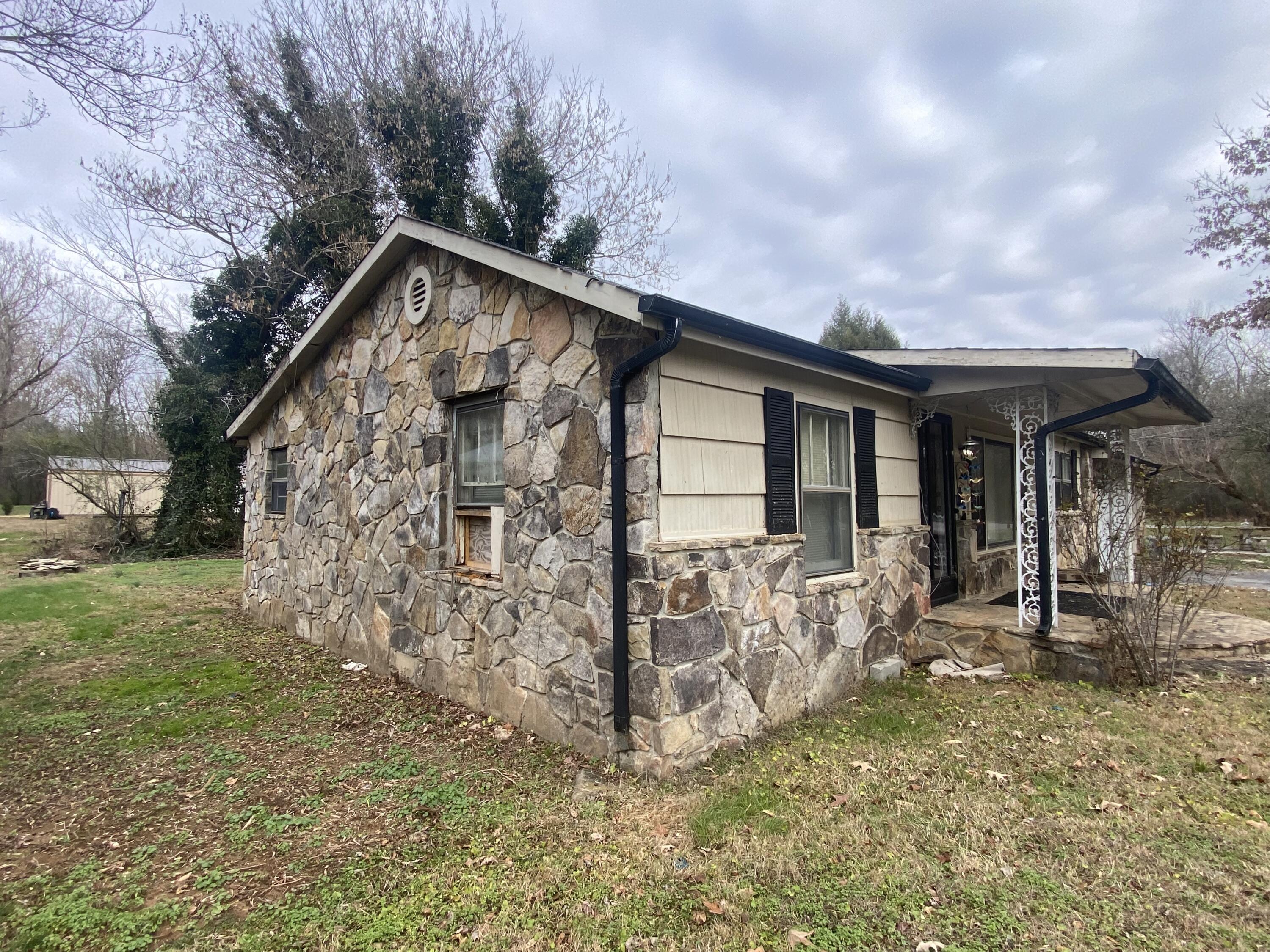 15327 Roark Road