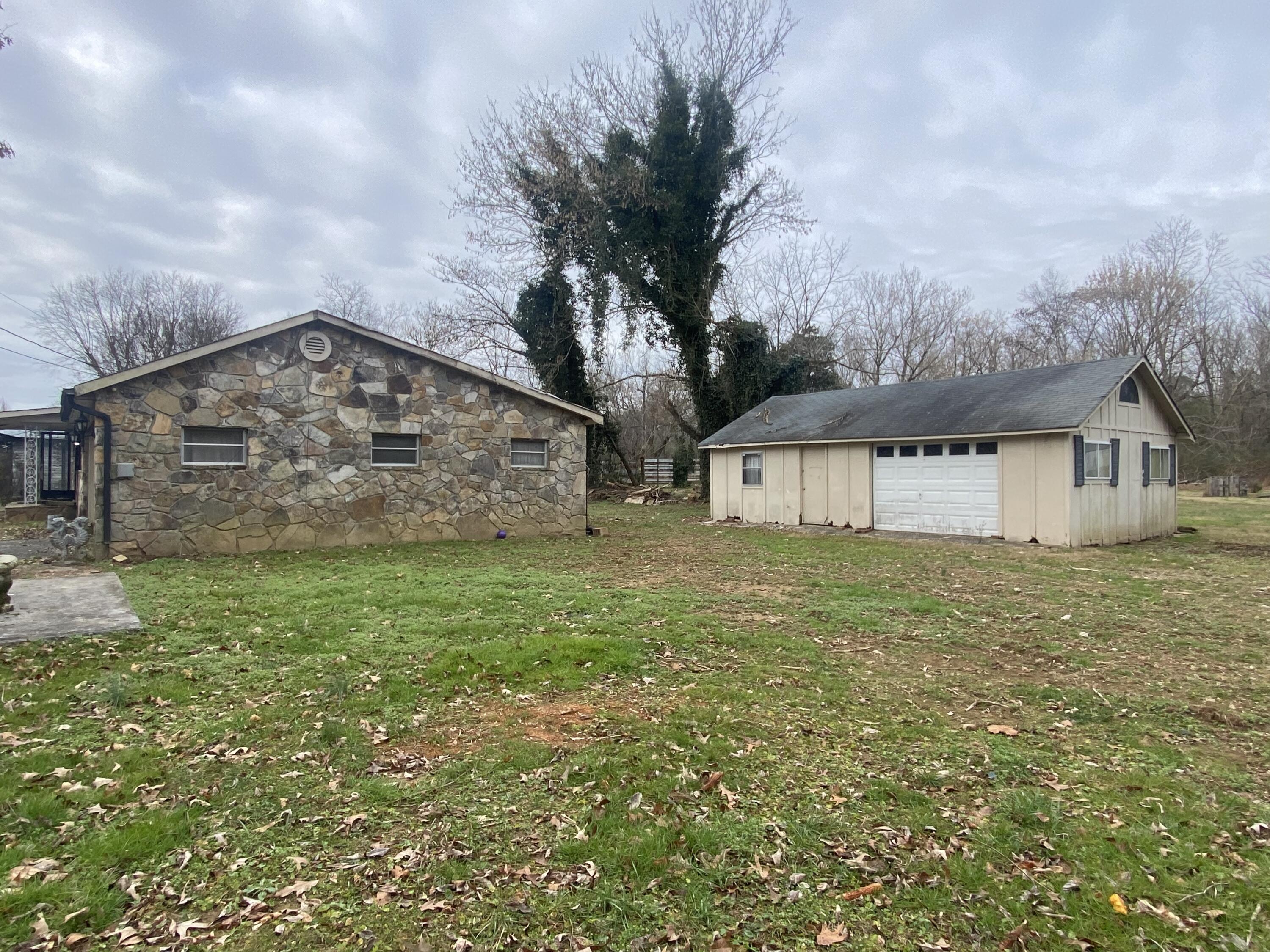 15327 Roark Road