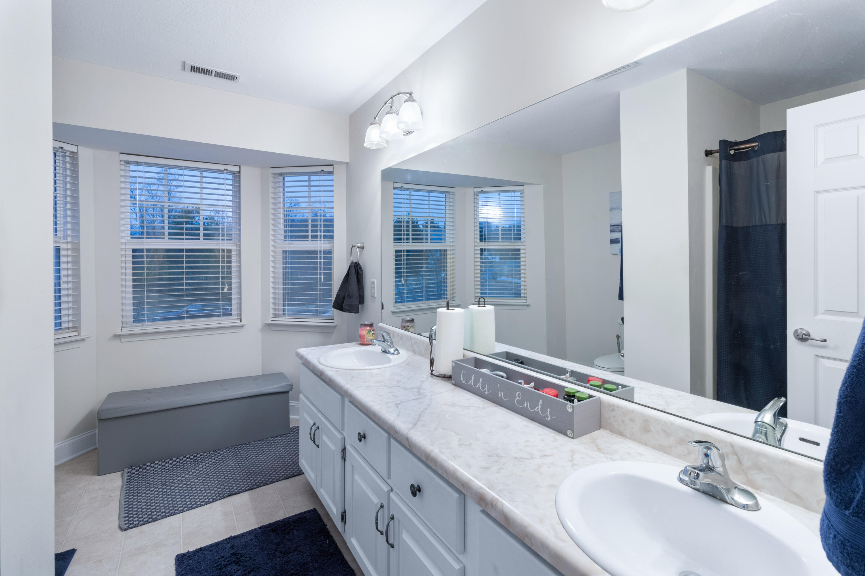 5884 Forest View Lane