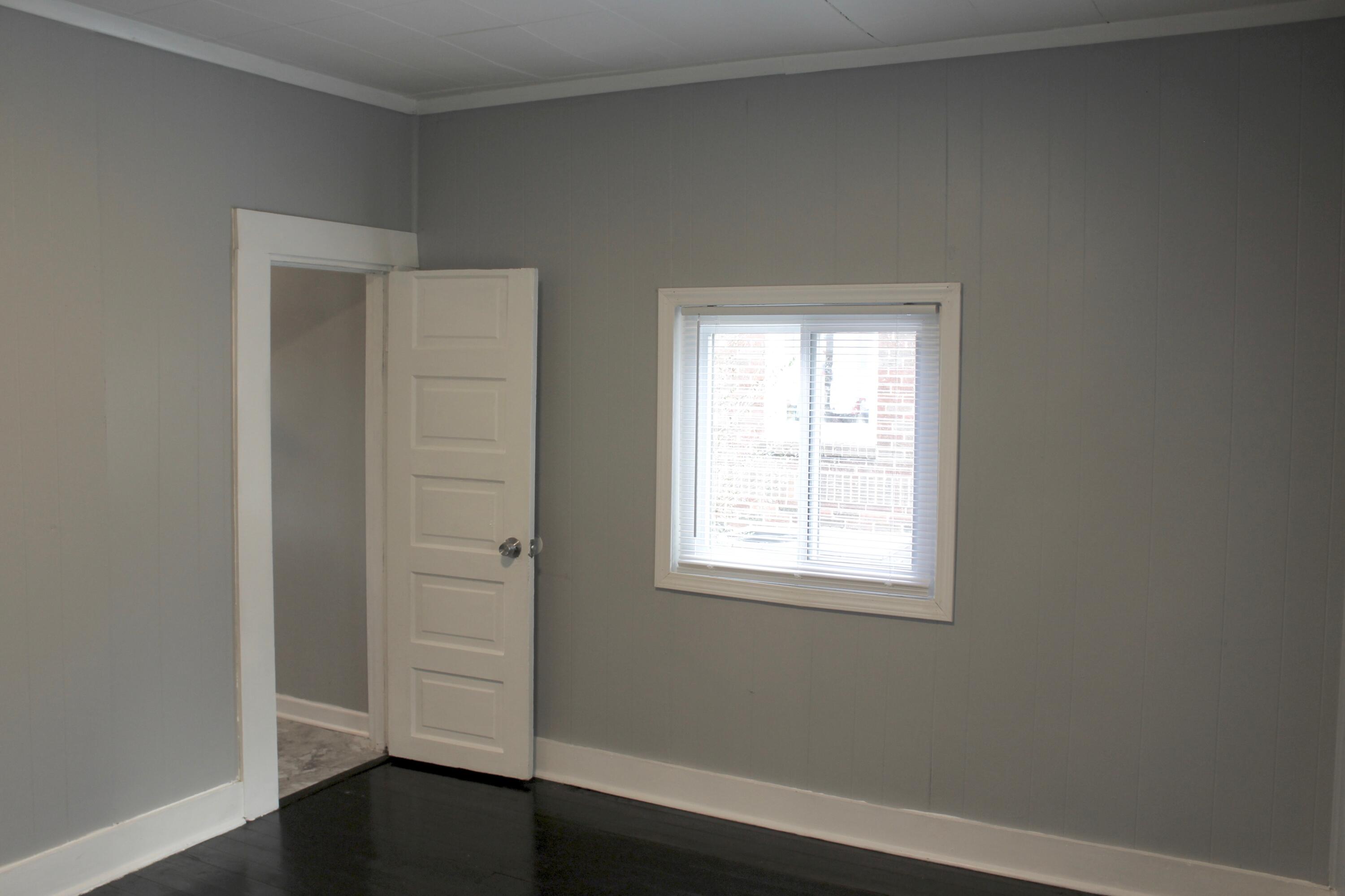 712 Midland Pike