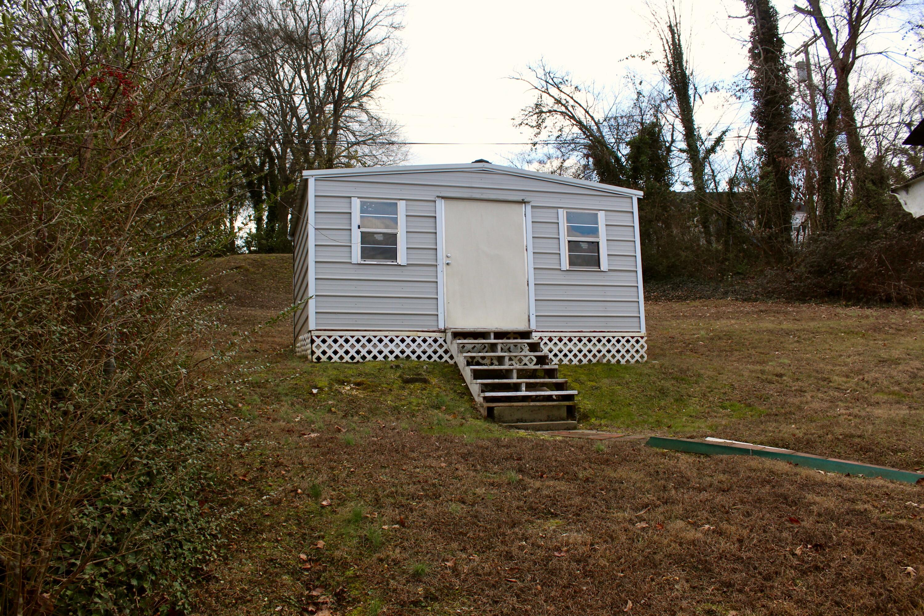 712 Midland Pike