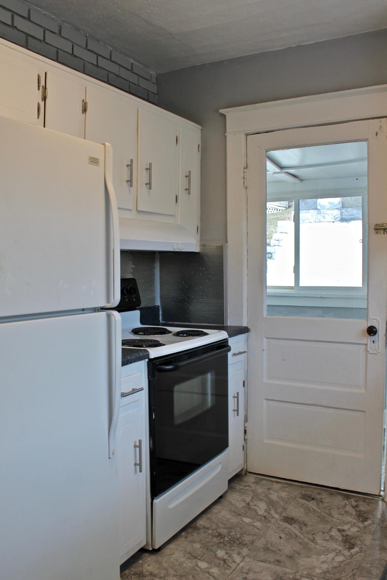 712 Midland Pike