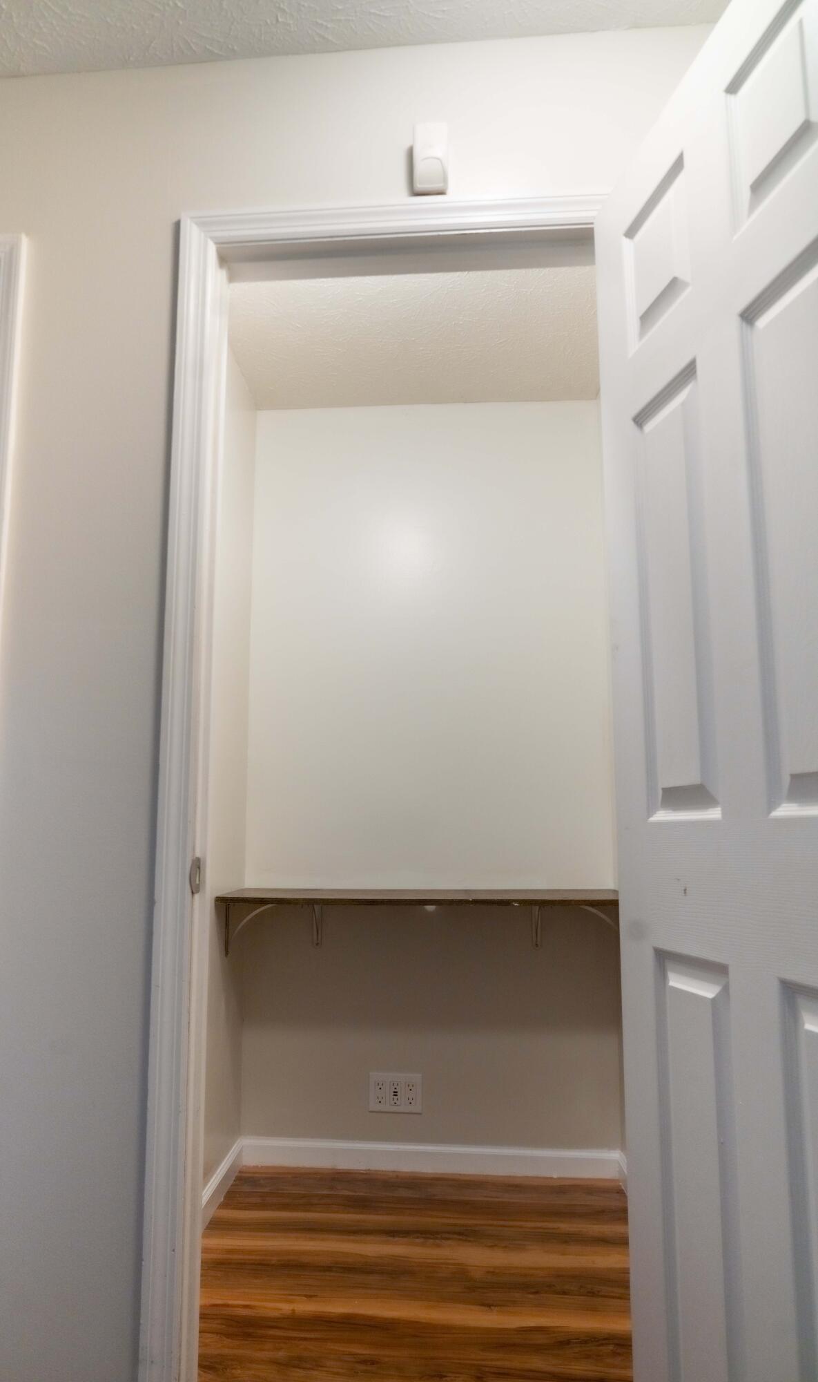 2228 Lakesite Drive