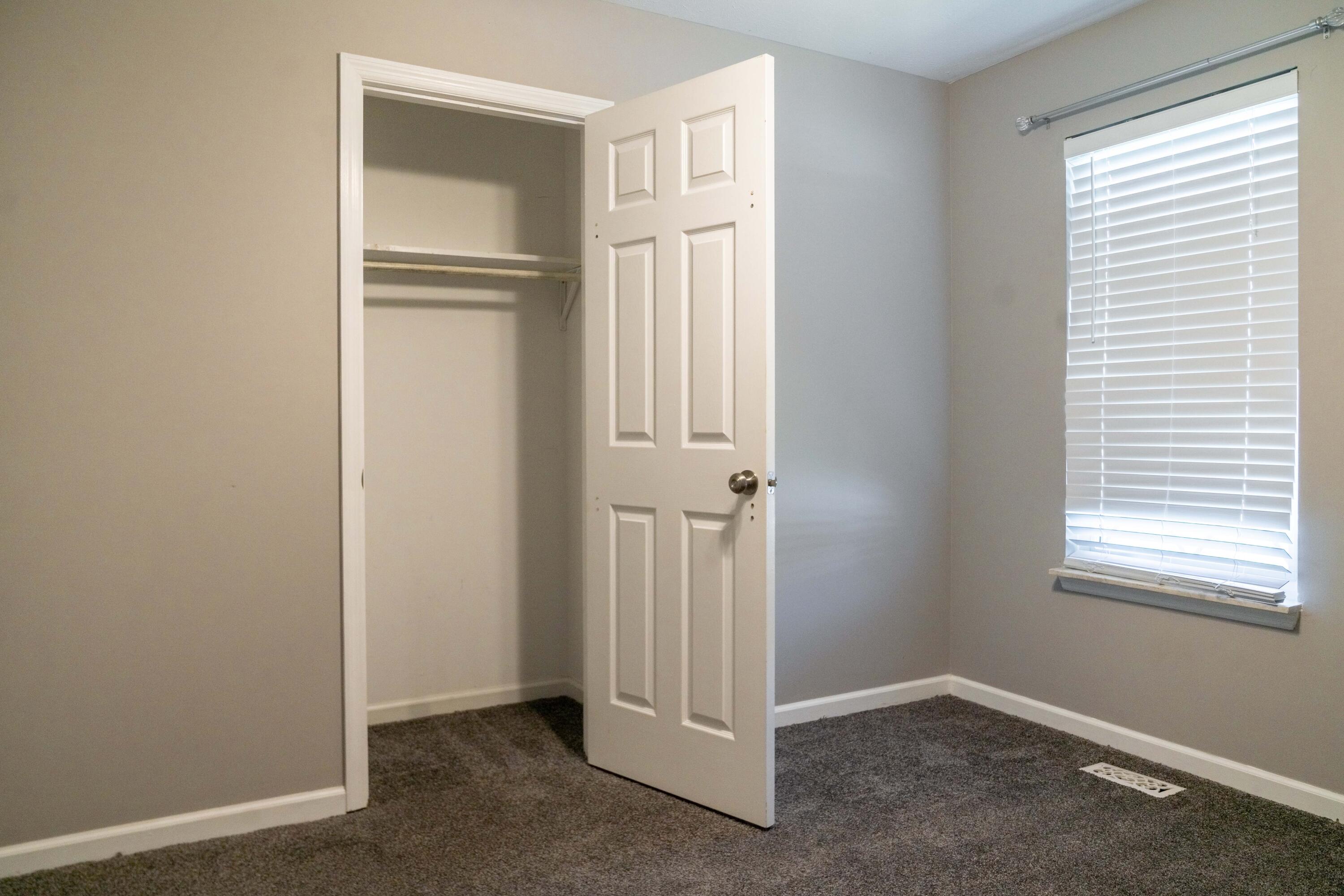 2228 Lakesite Drive