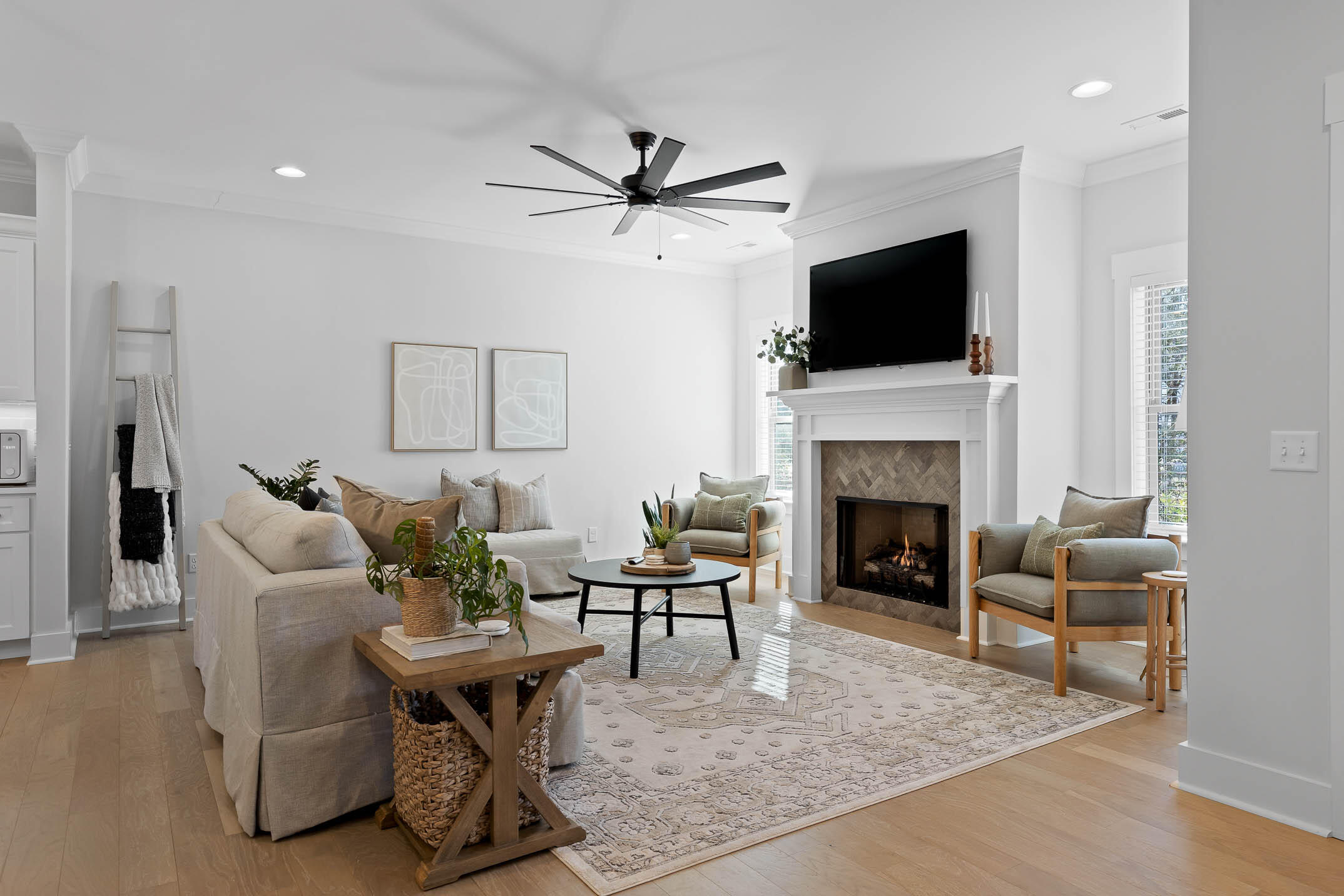 9638 Dutton Lane