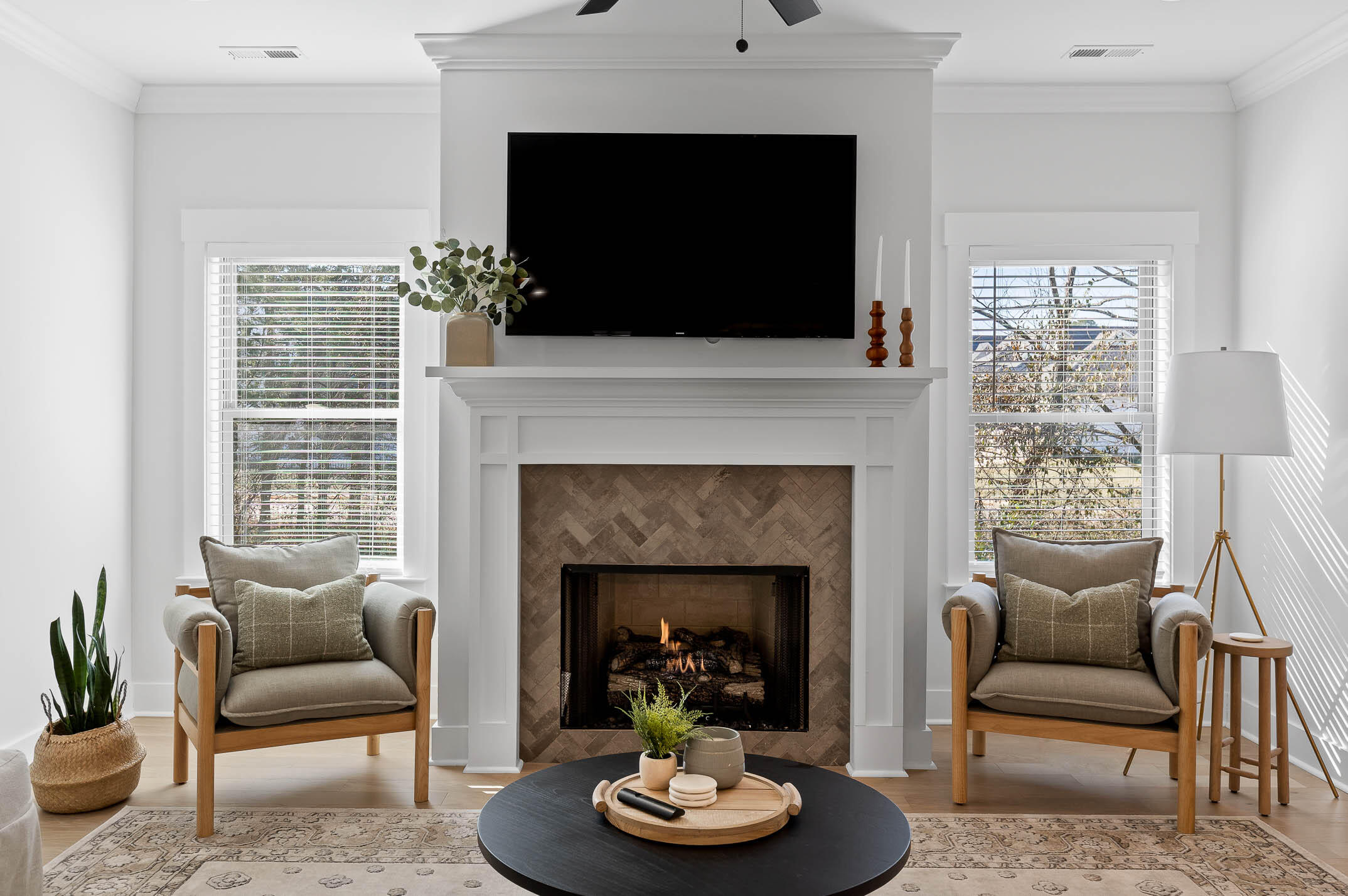 9638 Dutton Lane