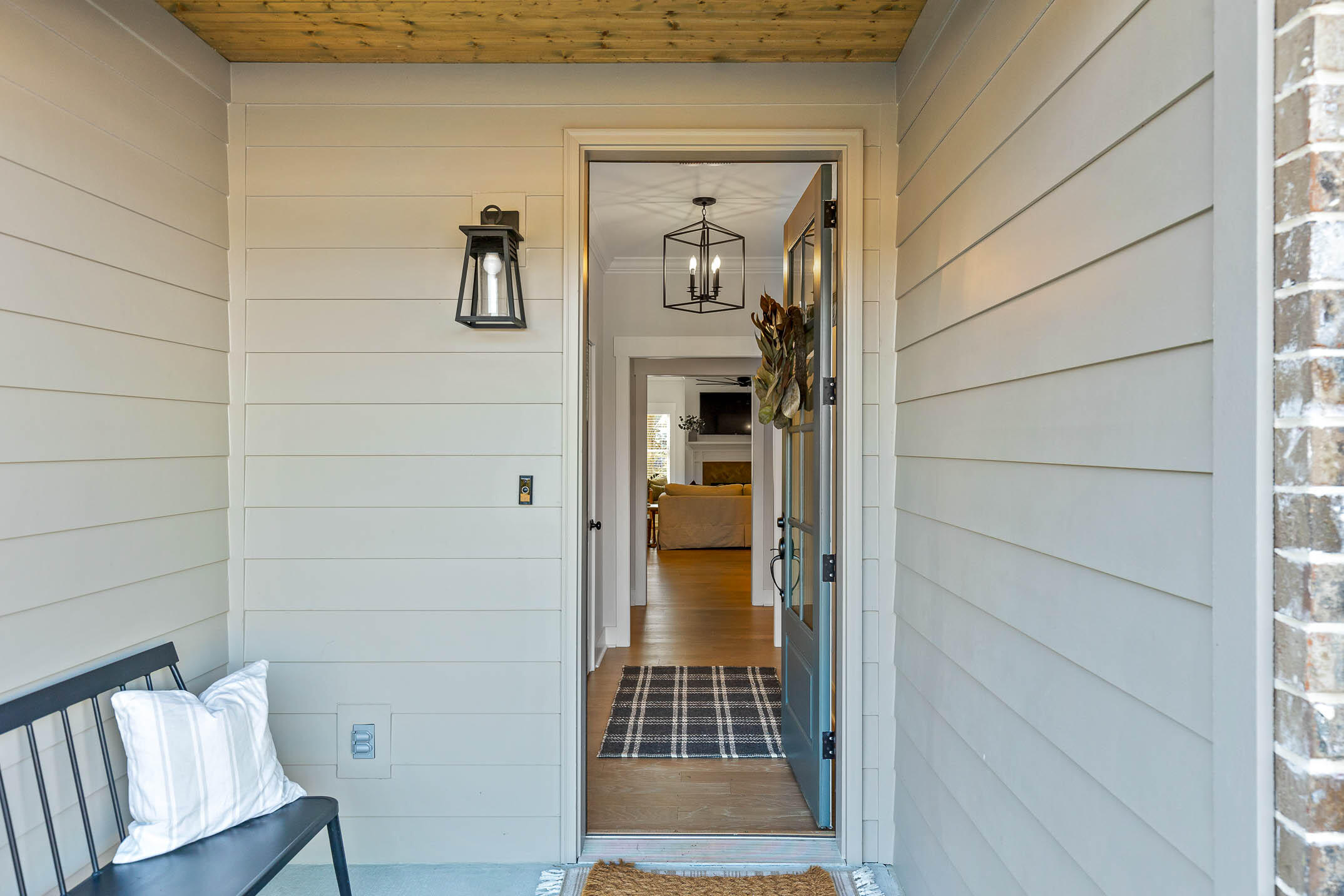 9638 Dutton Lane