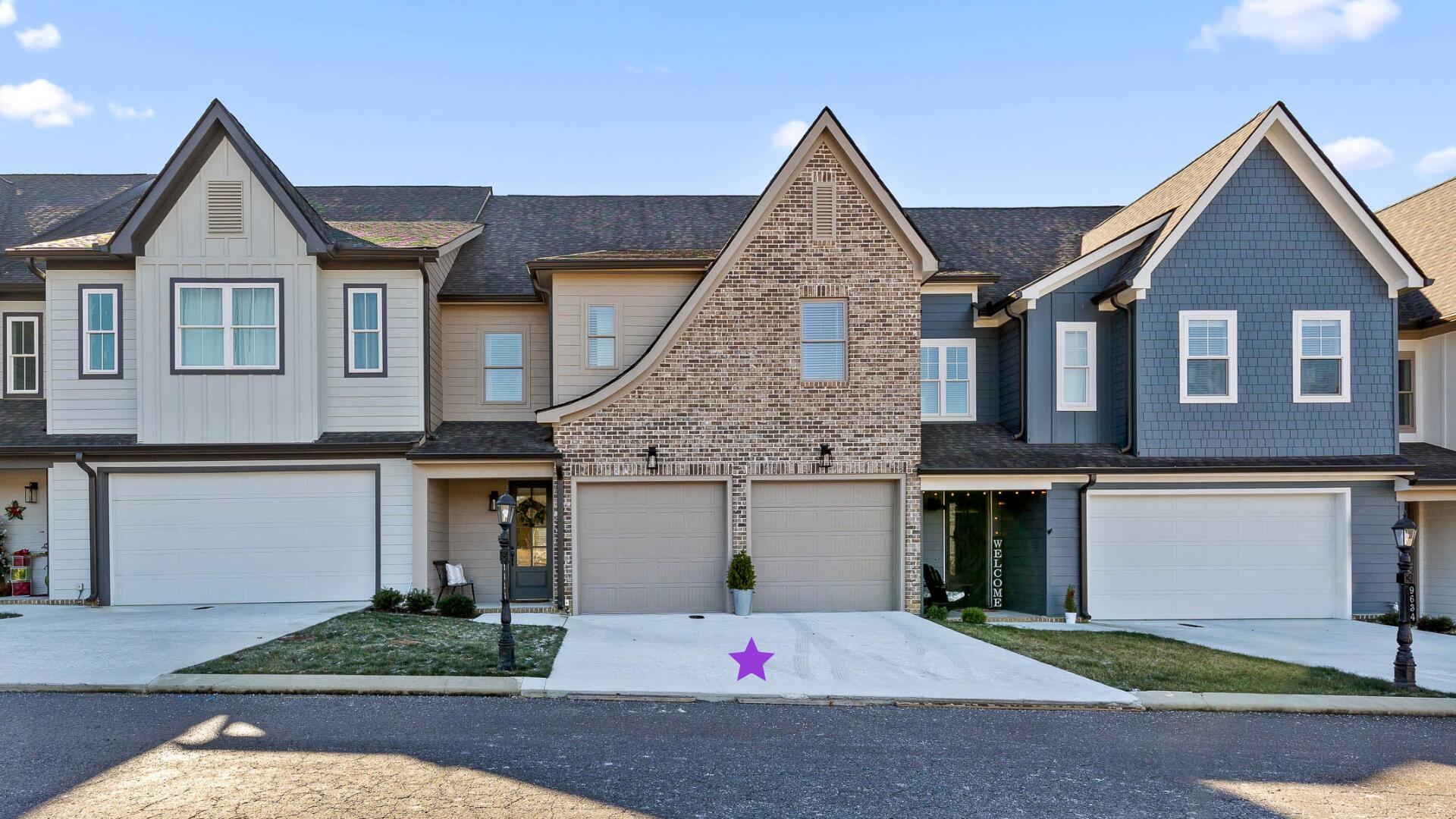 9638 Dutton Lane