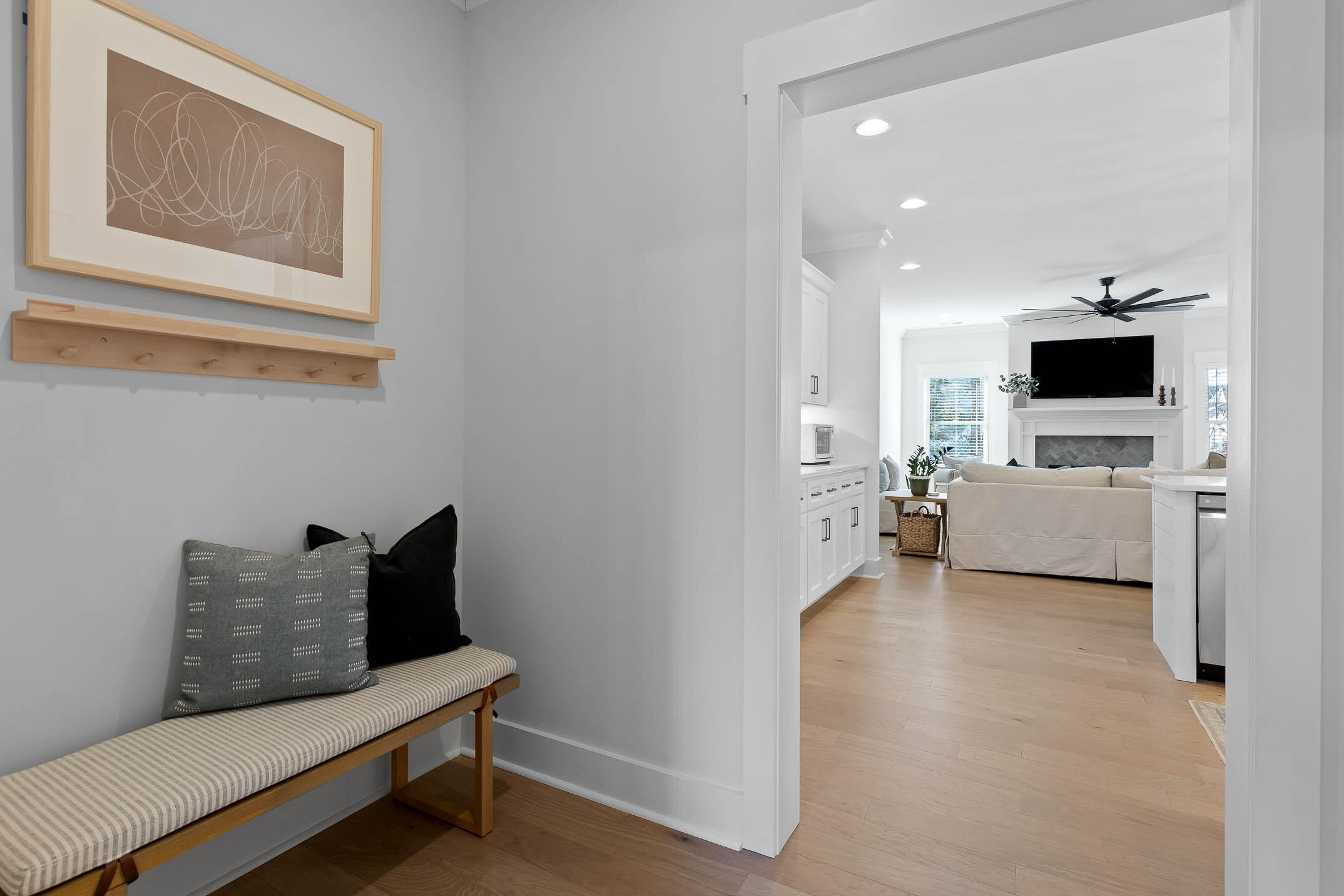 9638 Dutton Lane