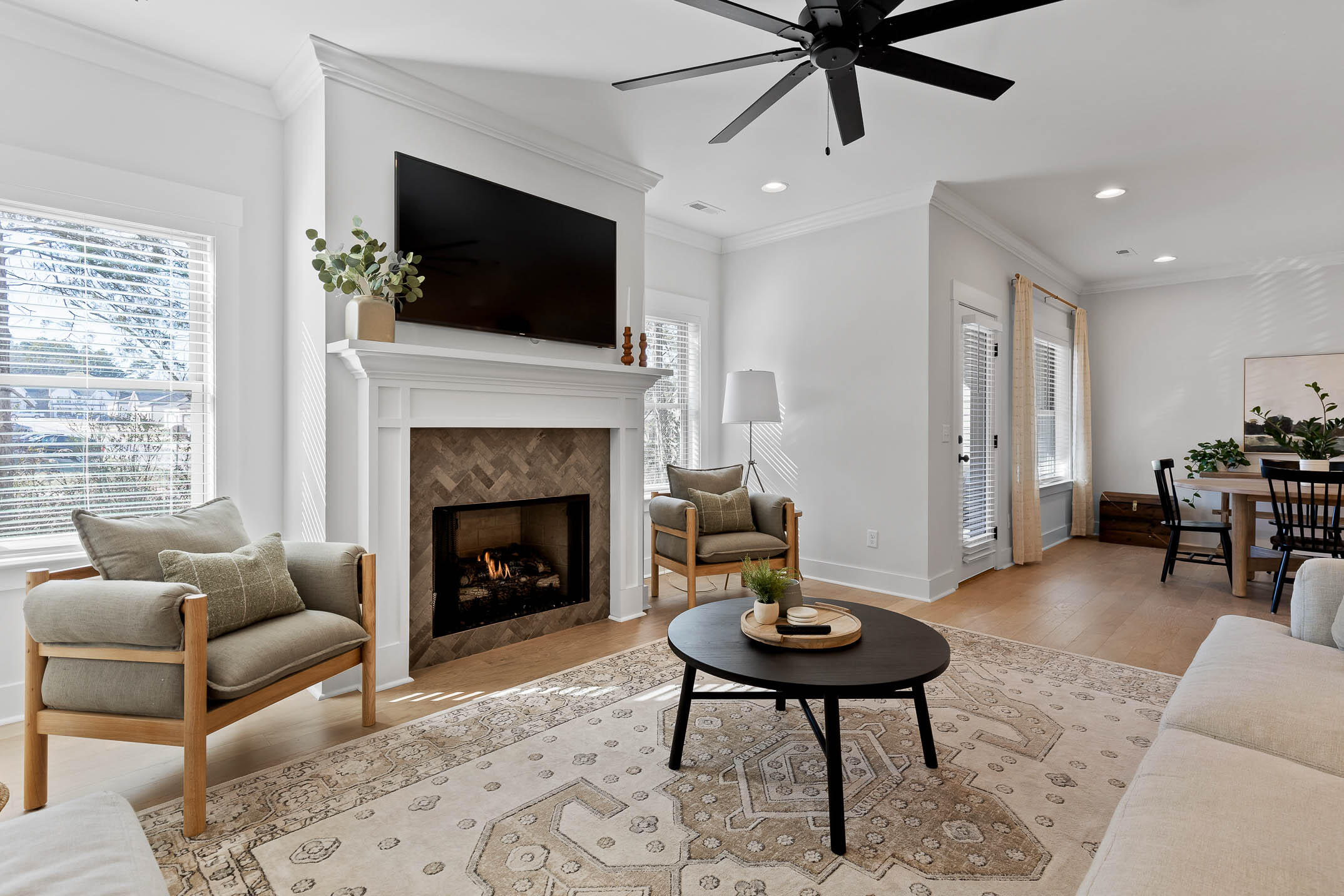 9638 Dutton Lane