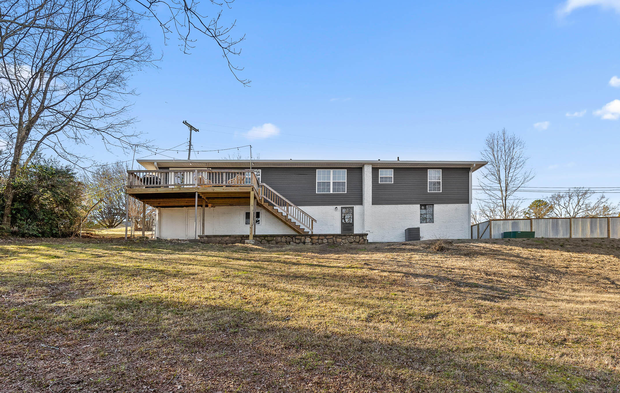 5534 Crestview Drive Drive