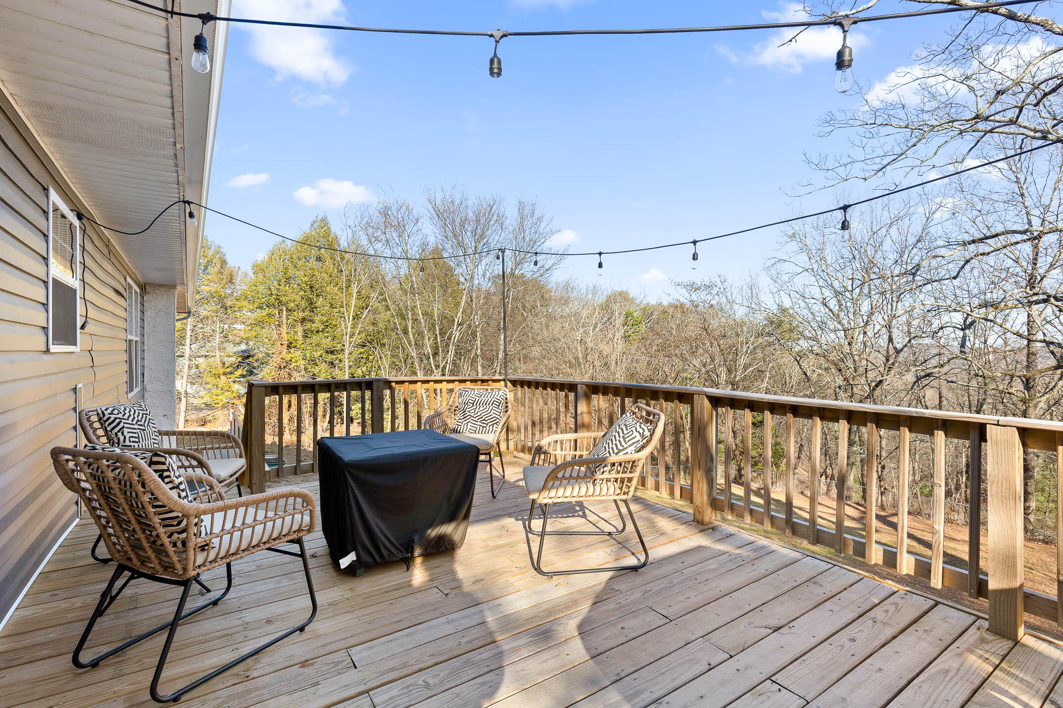 5534 Crestview Drive Drive