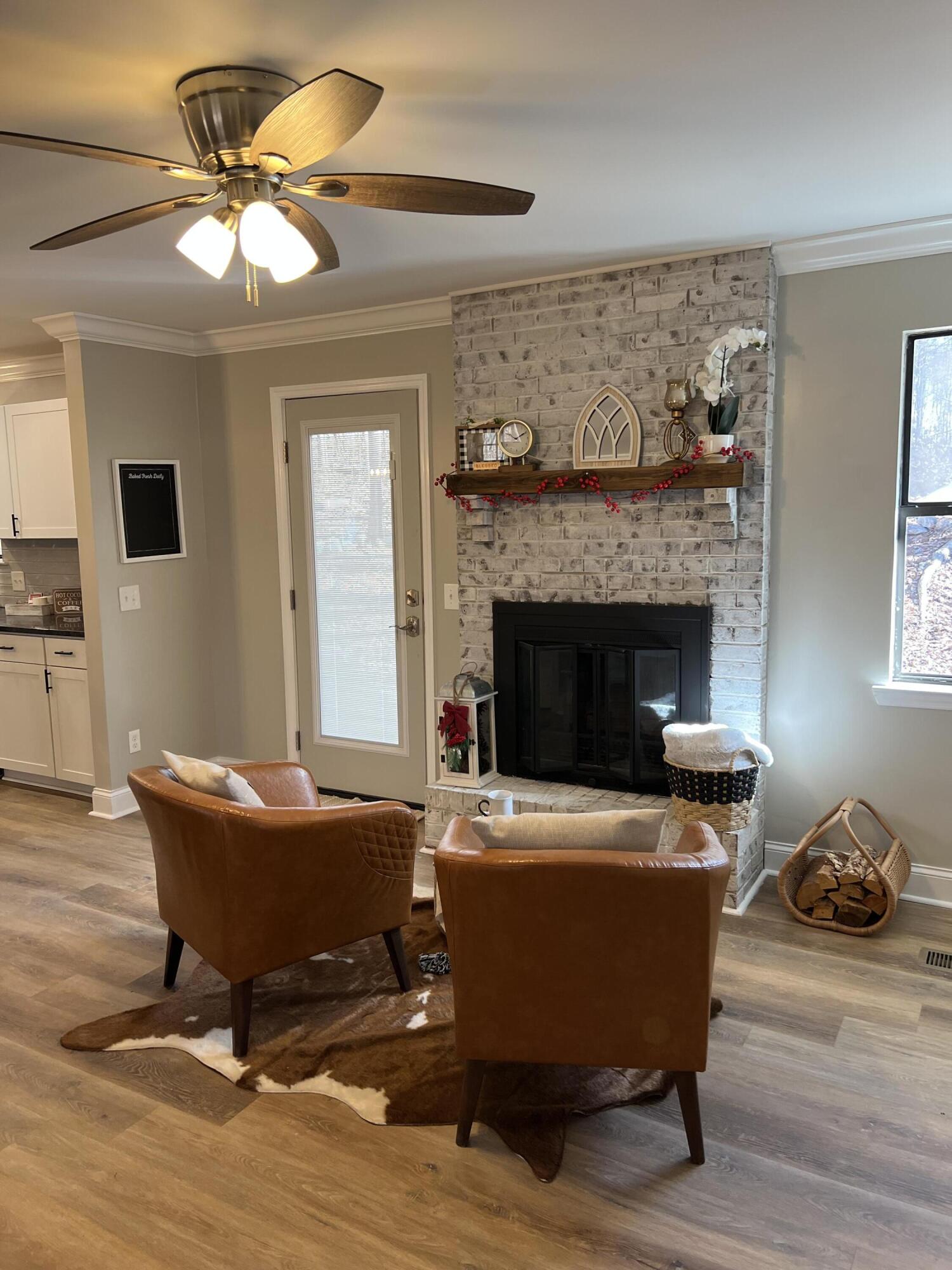 329 Lynn Trail, LaFayette