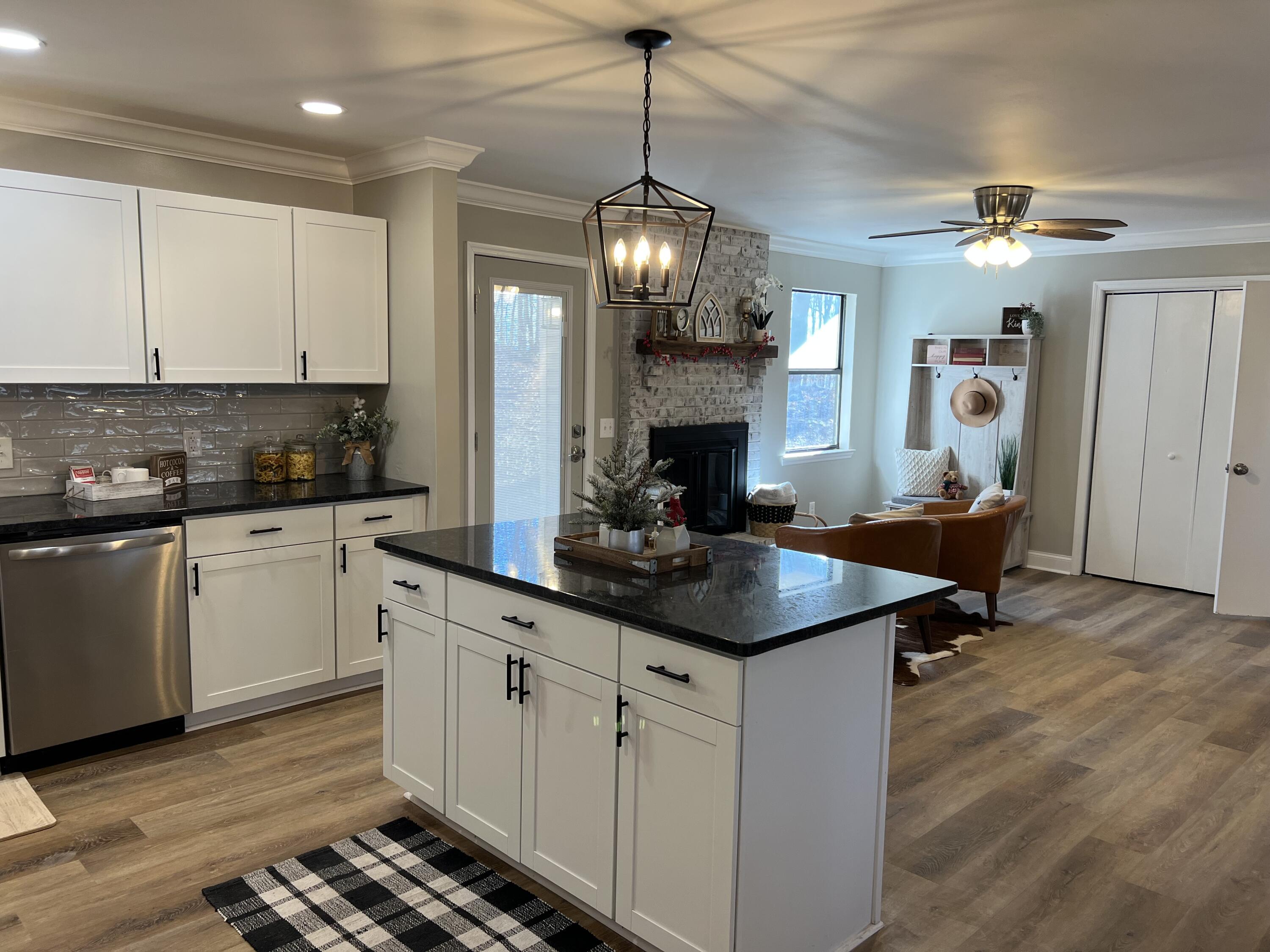 329 Lynn Trail, LaFayette