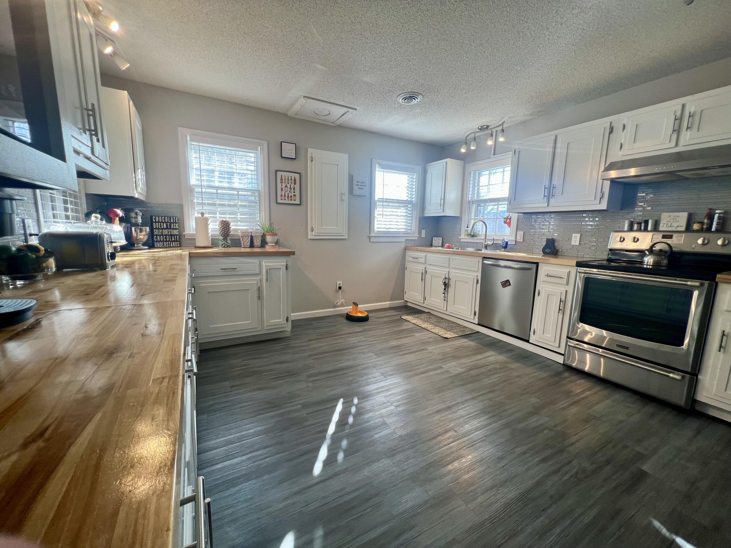 1454 Old York Highway