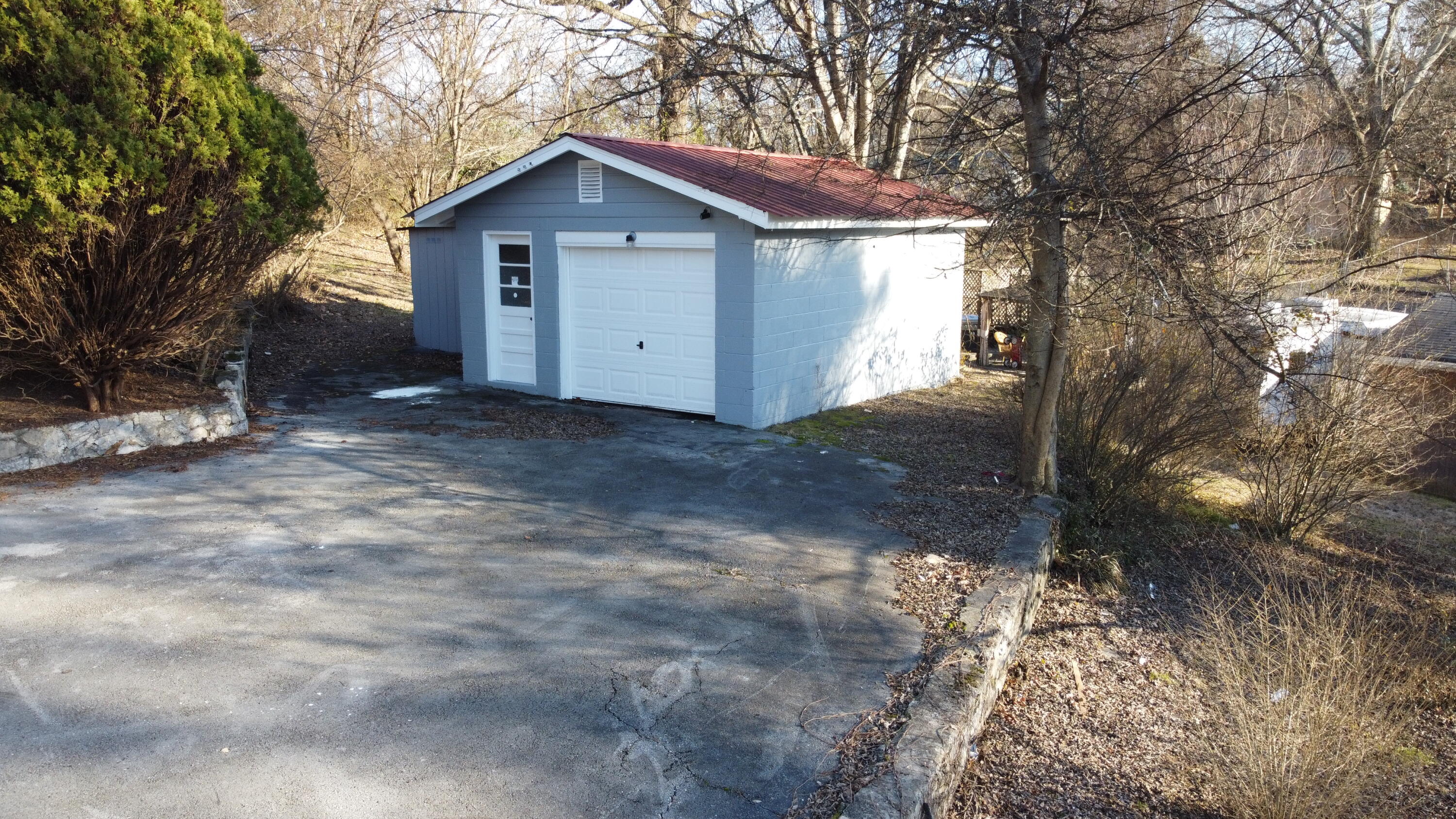 802 N Oakwood Street