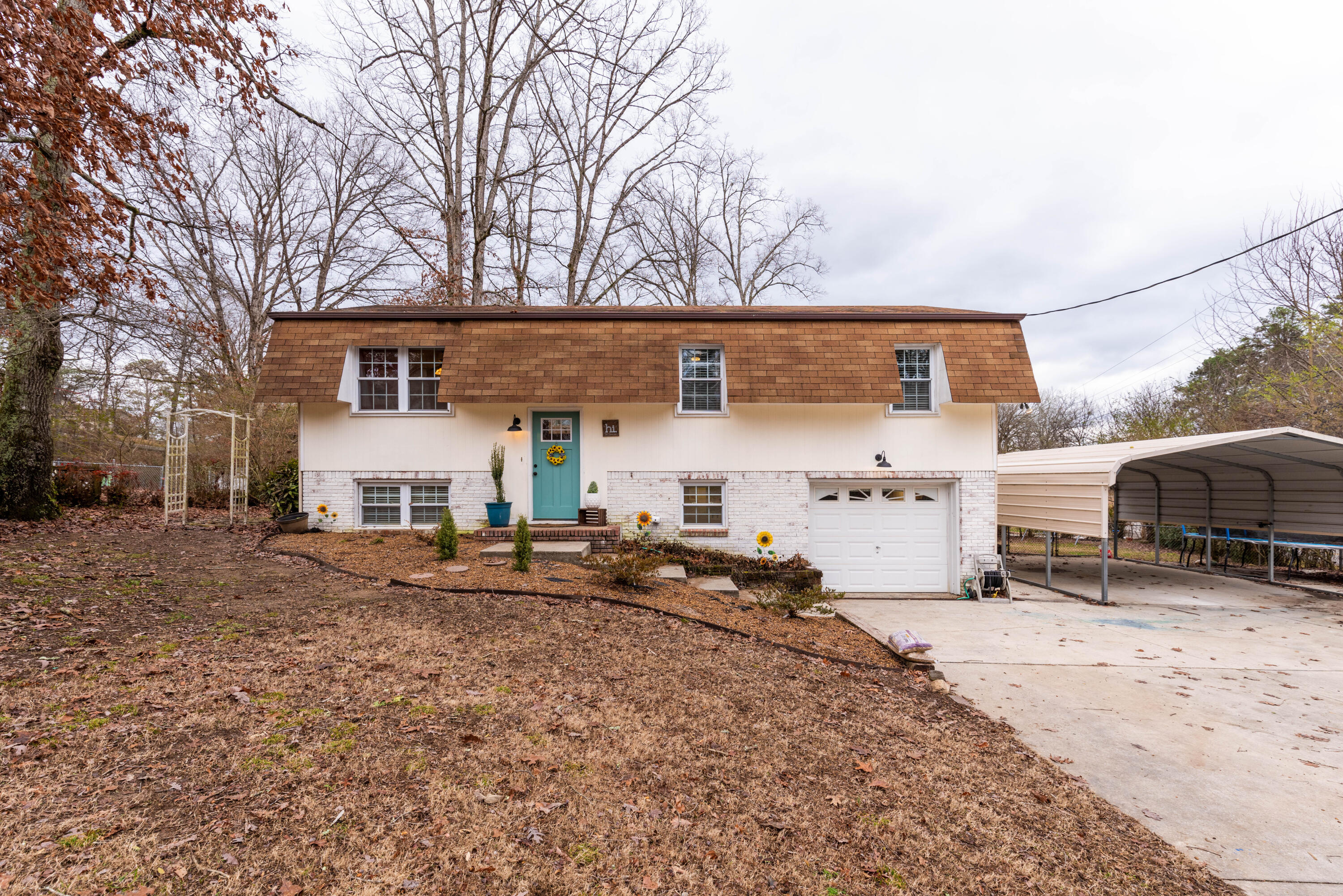 8356 Randall Court