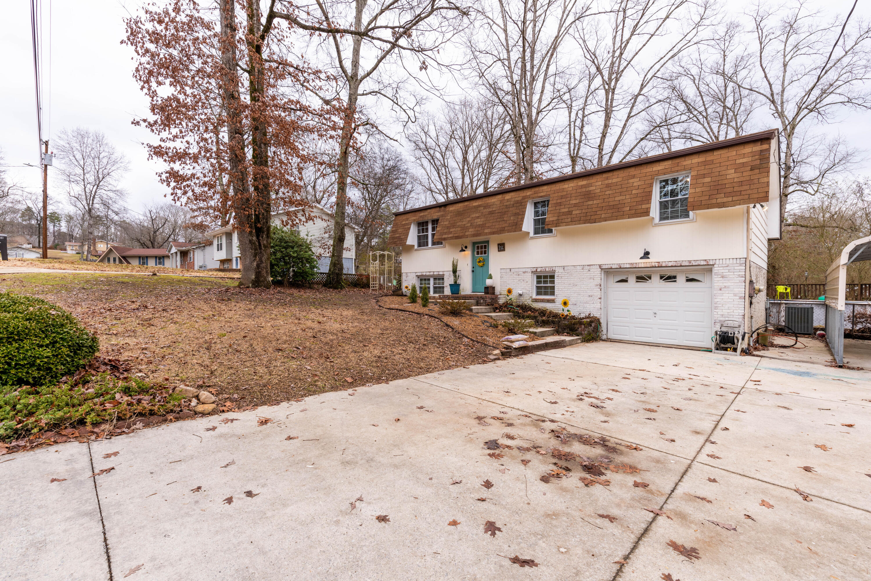 8356 Randall Court