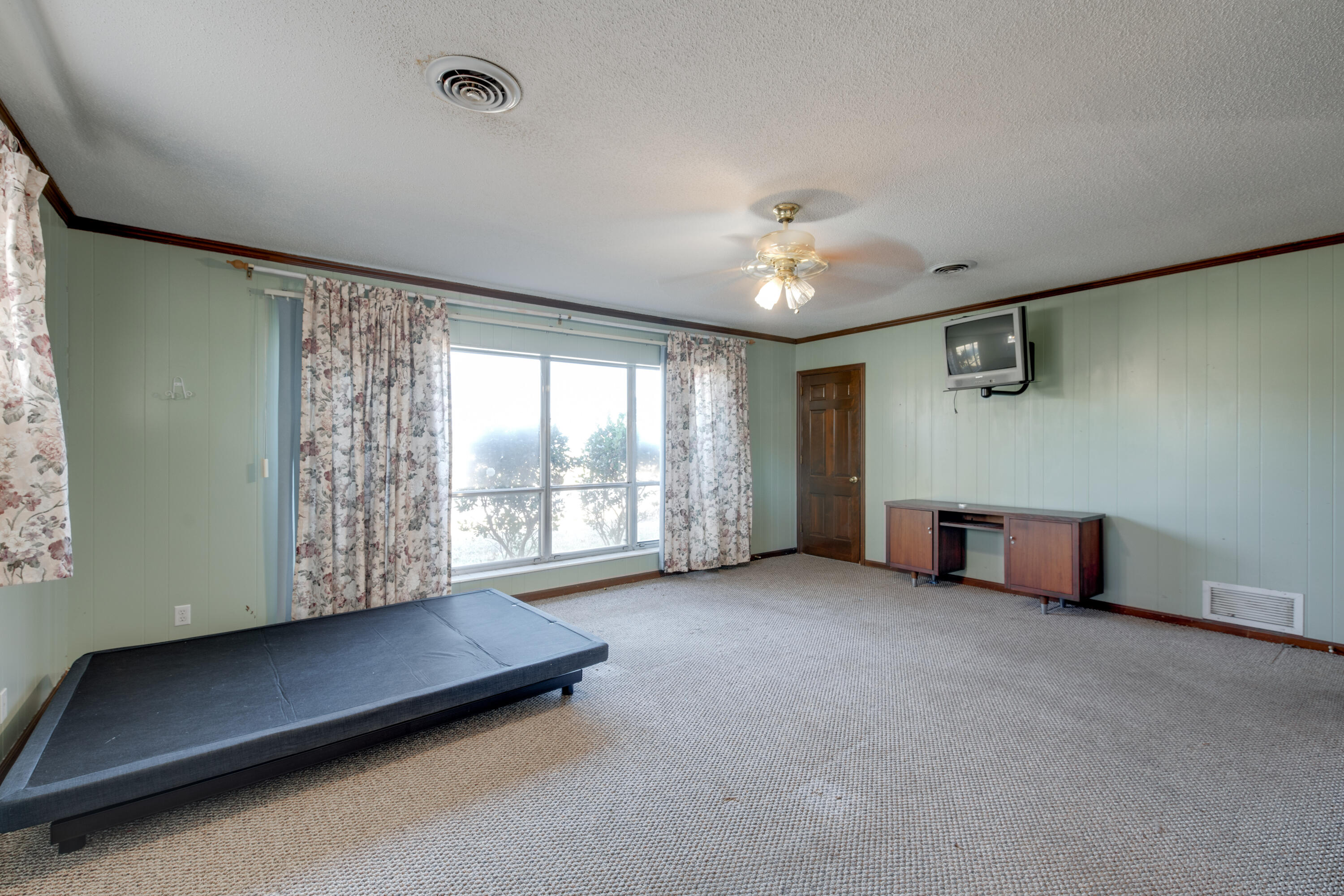 17 Barnhardt Circle