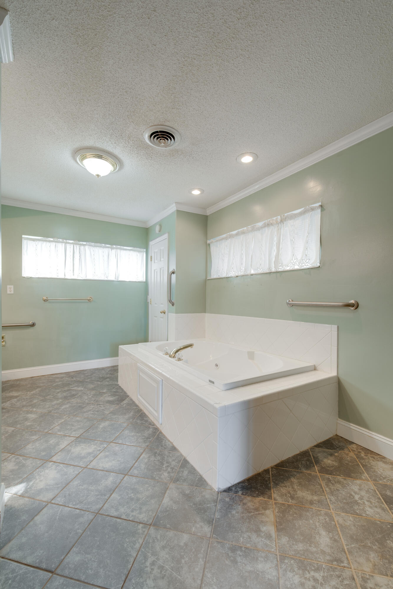 17 Barnhardt Circle