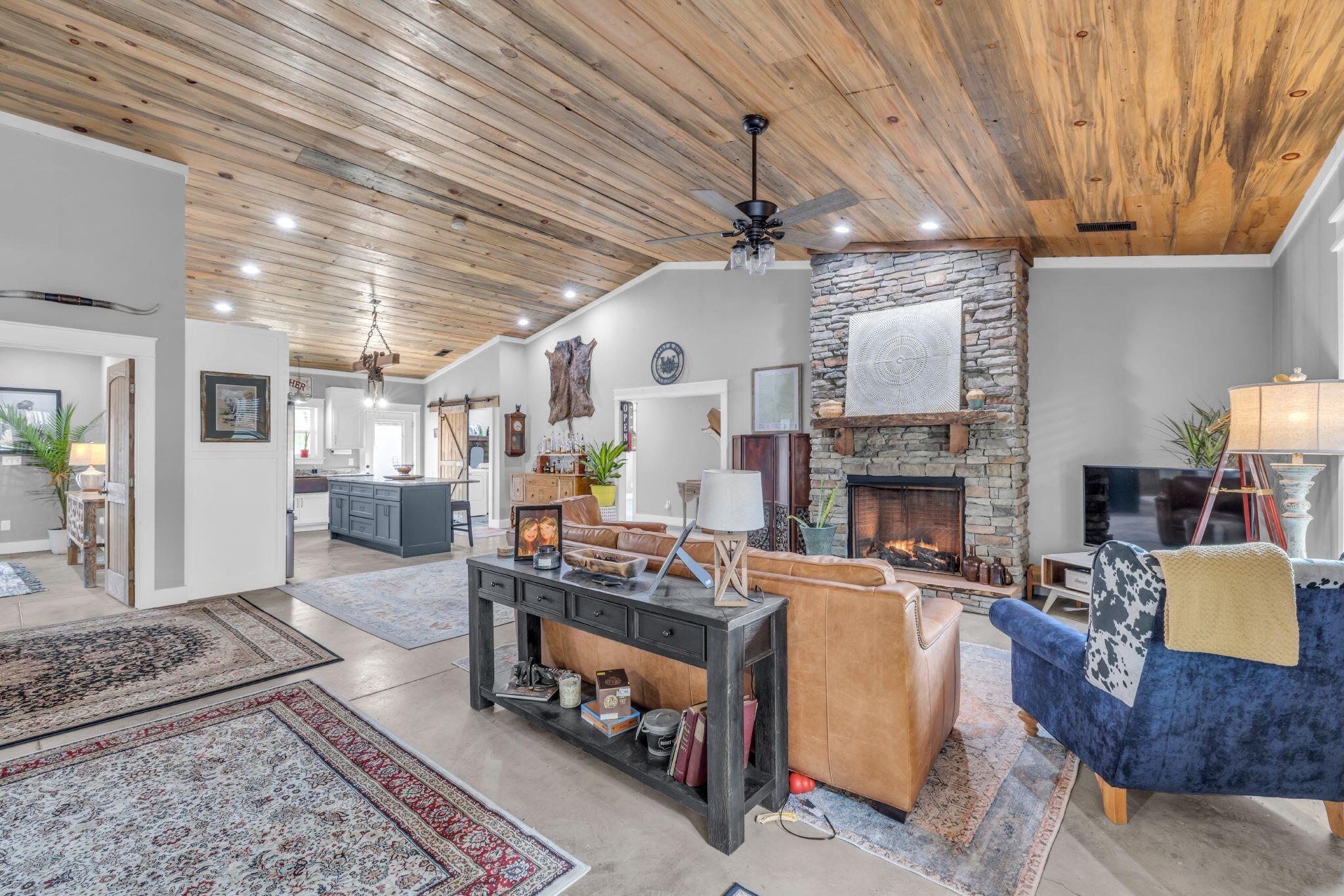 3691 Highway 337, LaFayette