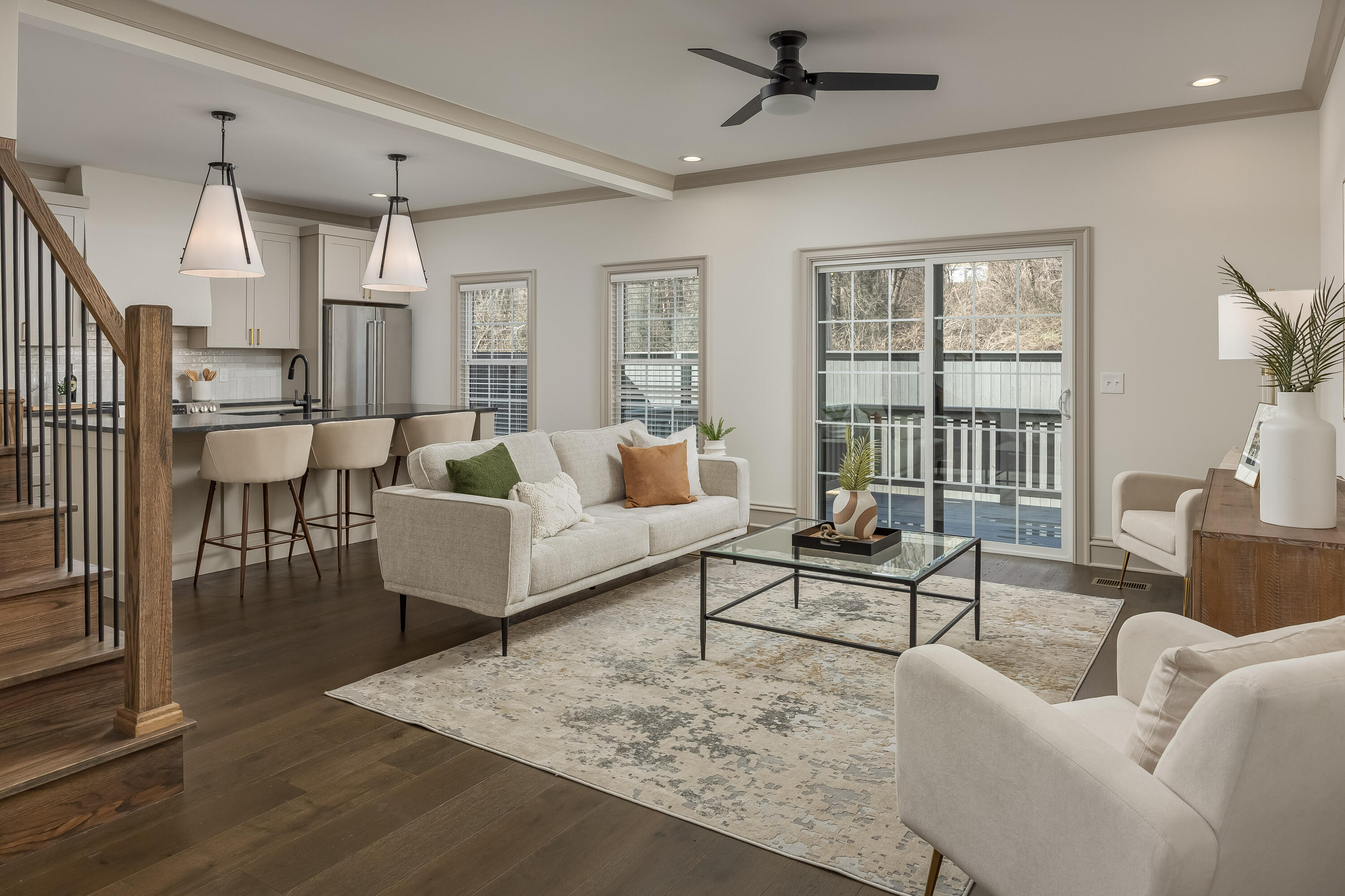 1023 Amelia Court, 4