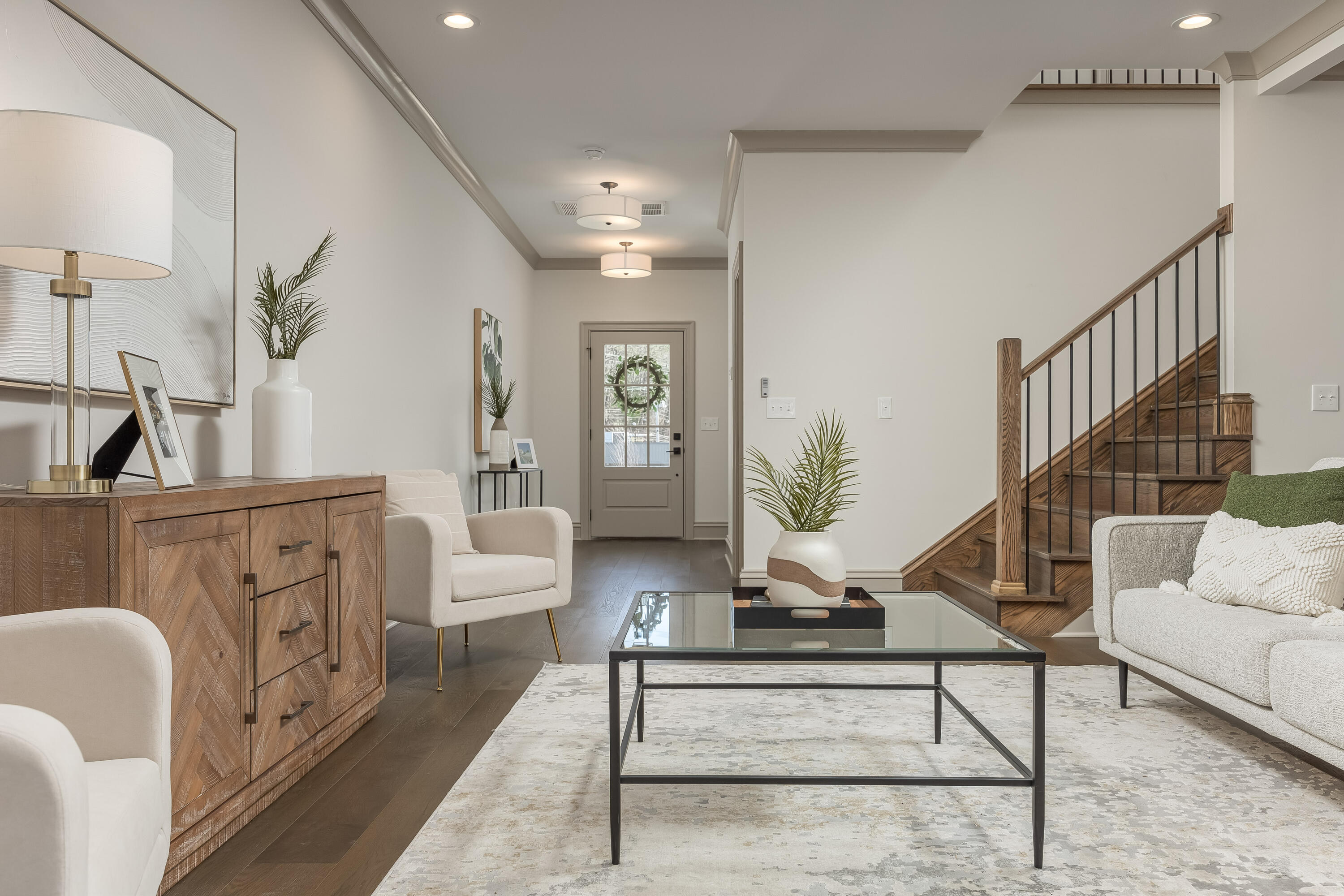 1023 Amelia Court, 4