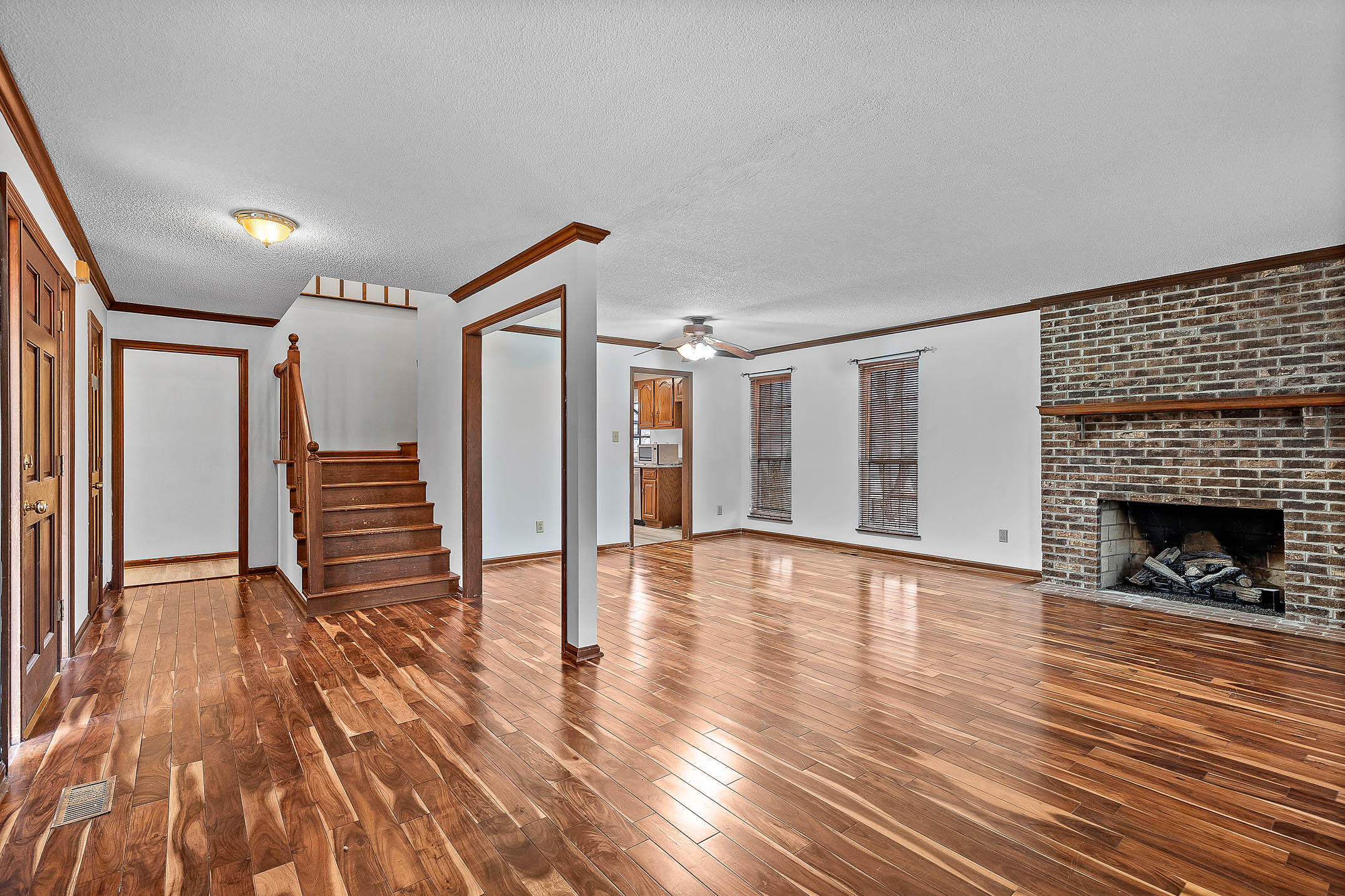 193 NW Hunters Run Place