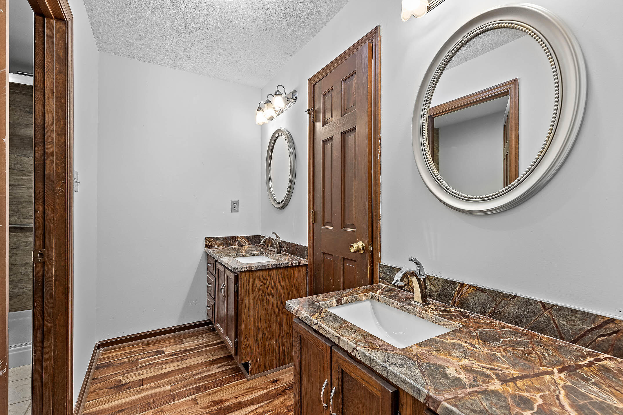 193 NW Hunters Run Place
