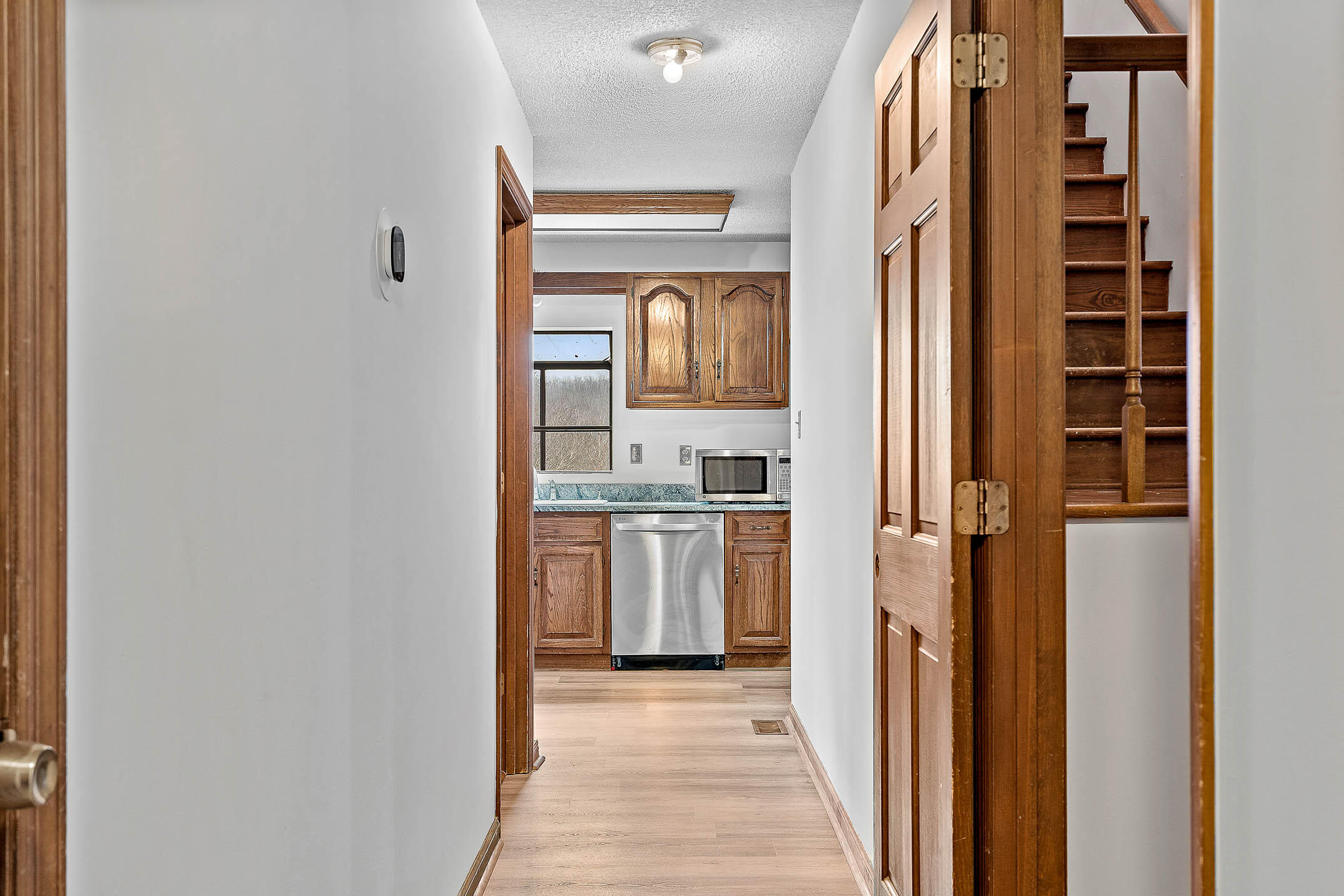 193 NW Hunters Run Place
