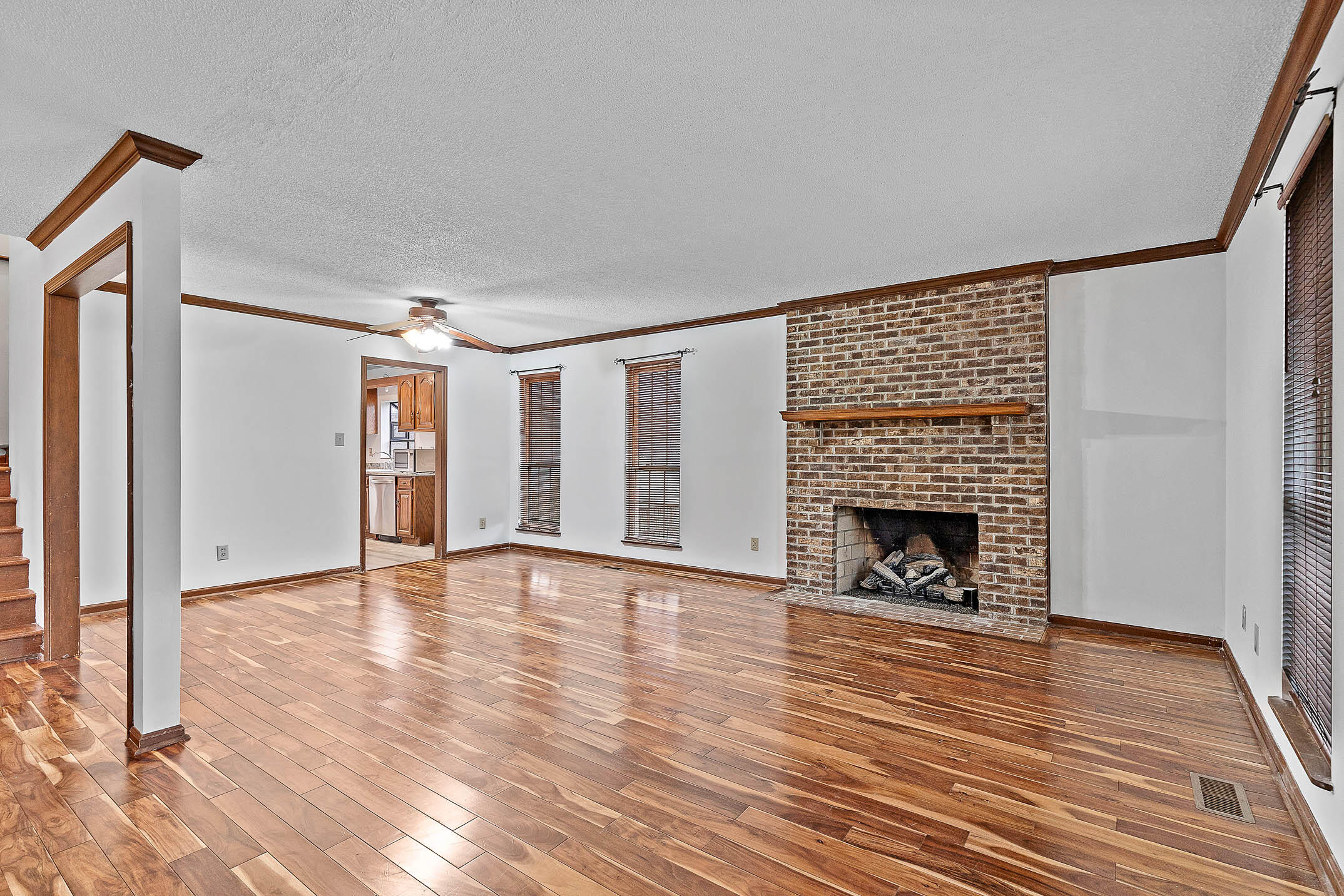 193 NW Hunters Run Place