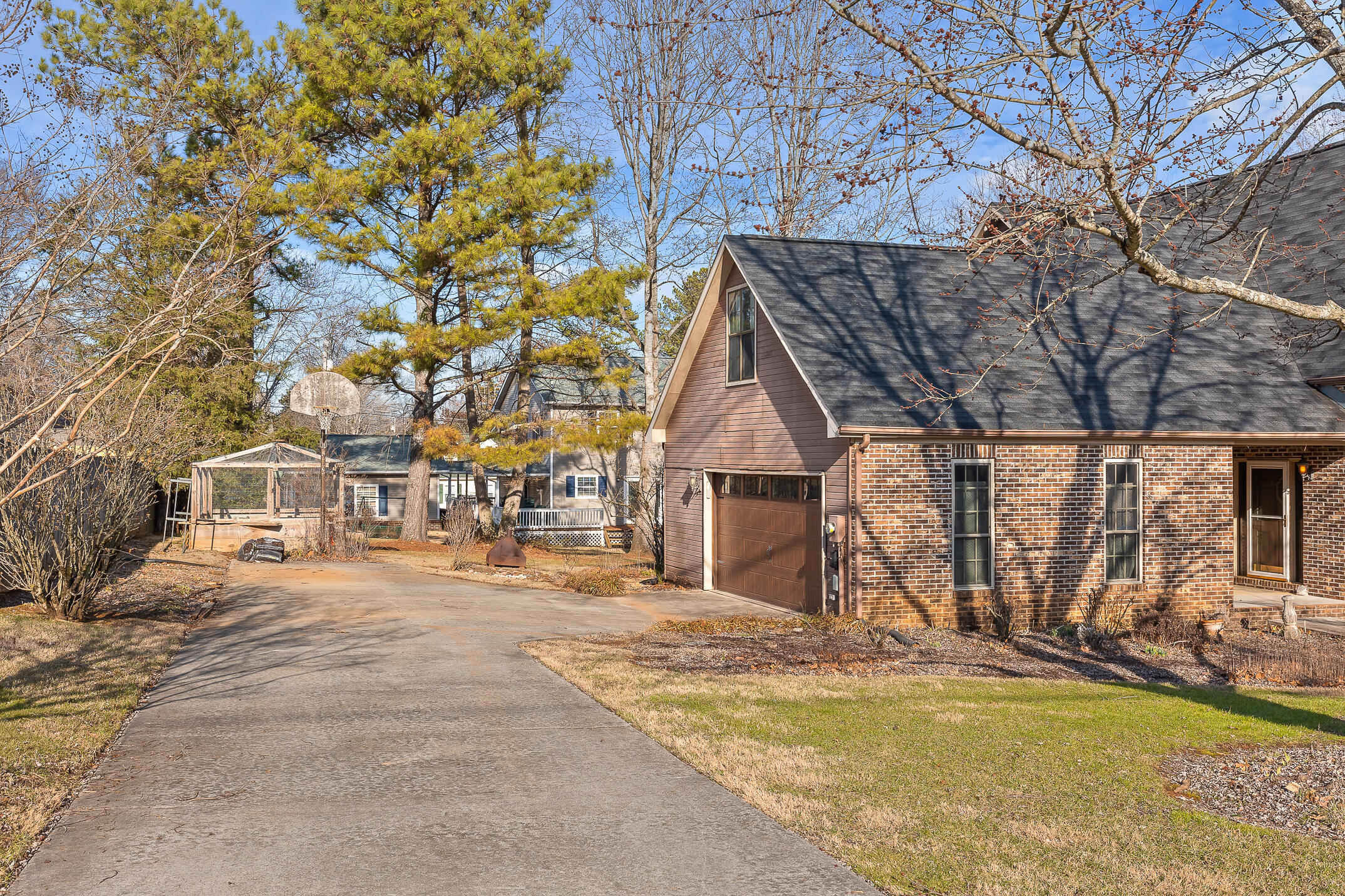 193 NW Hunters Run Place