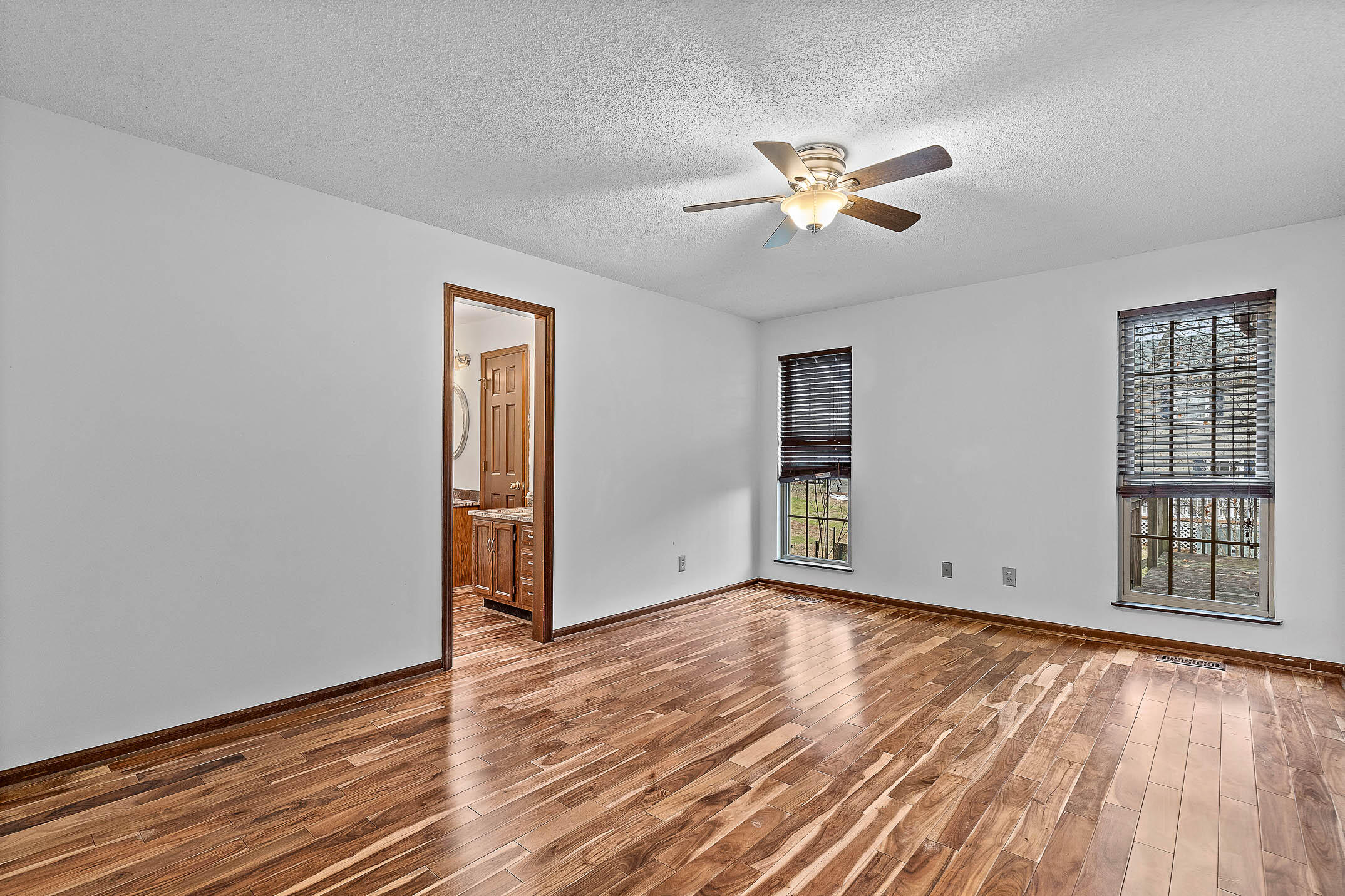 193 NW Hunters Run Place