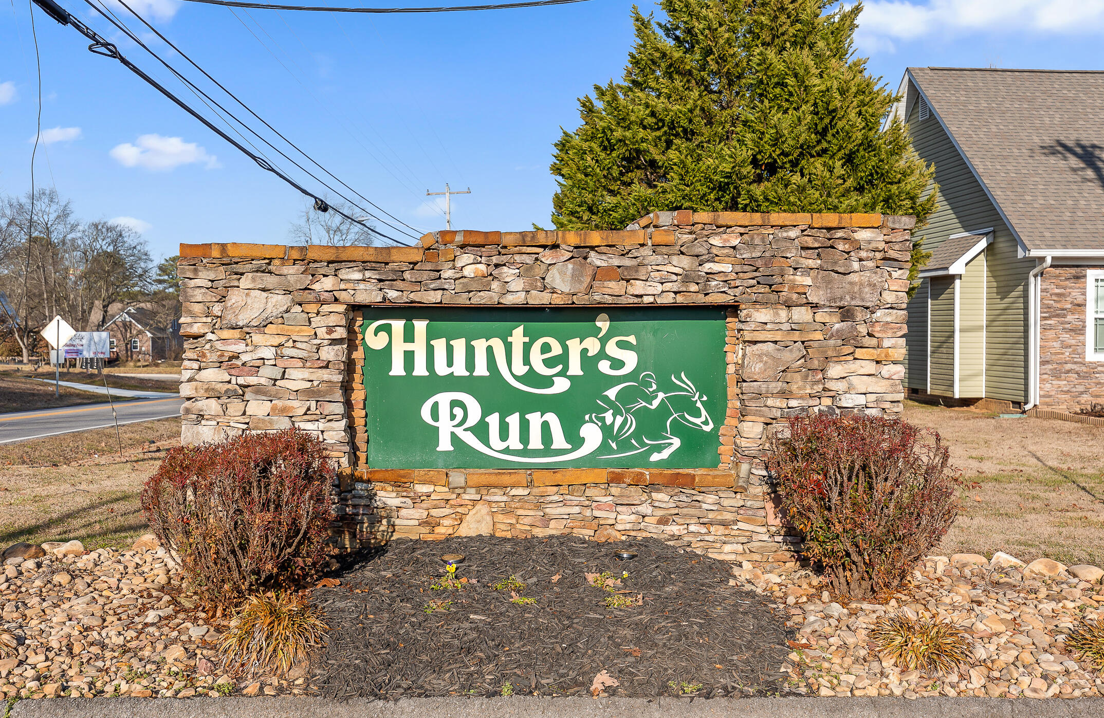 193 NW Hunters Run Place
