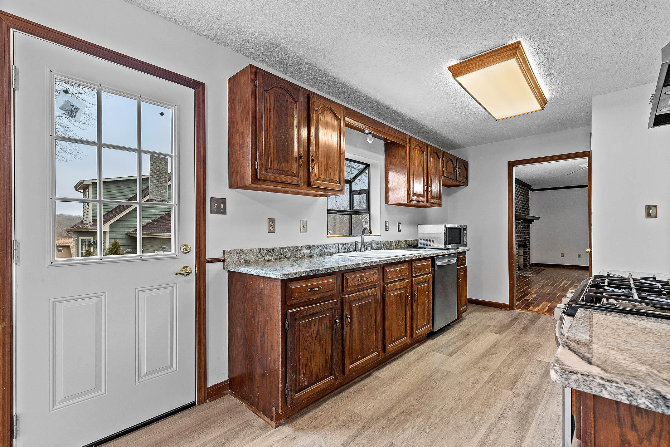 193 NW Hunters Run Place