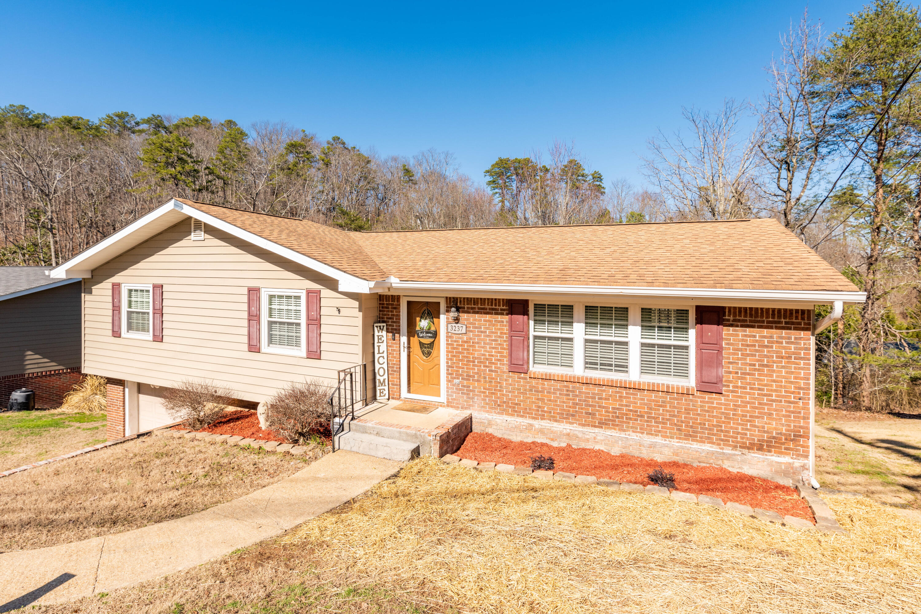 3237 Gleason Drive