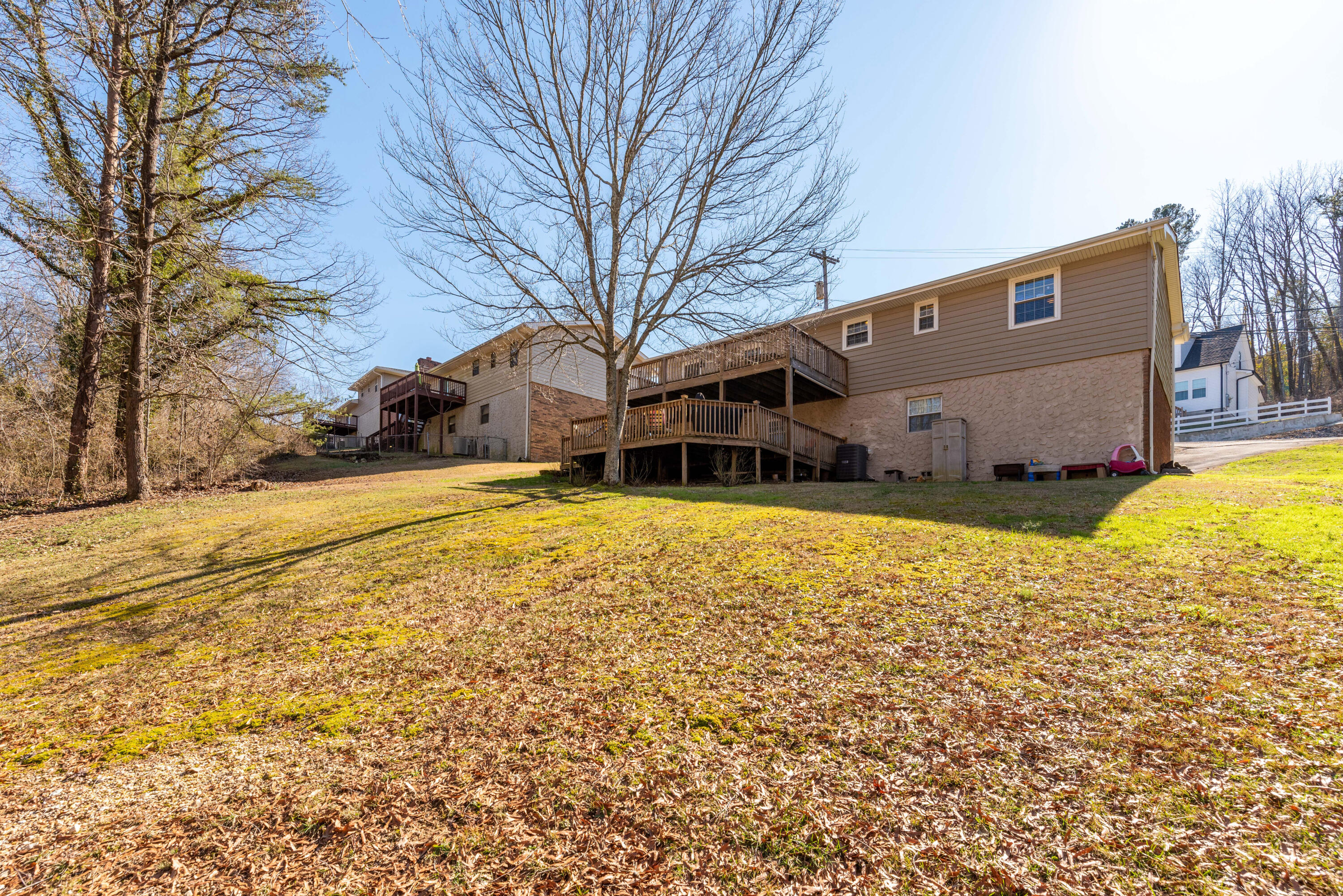 3237 Gleason Drive