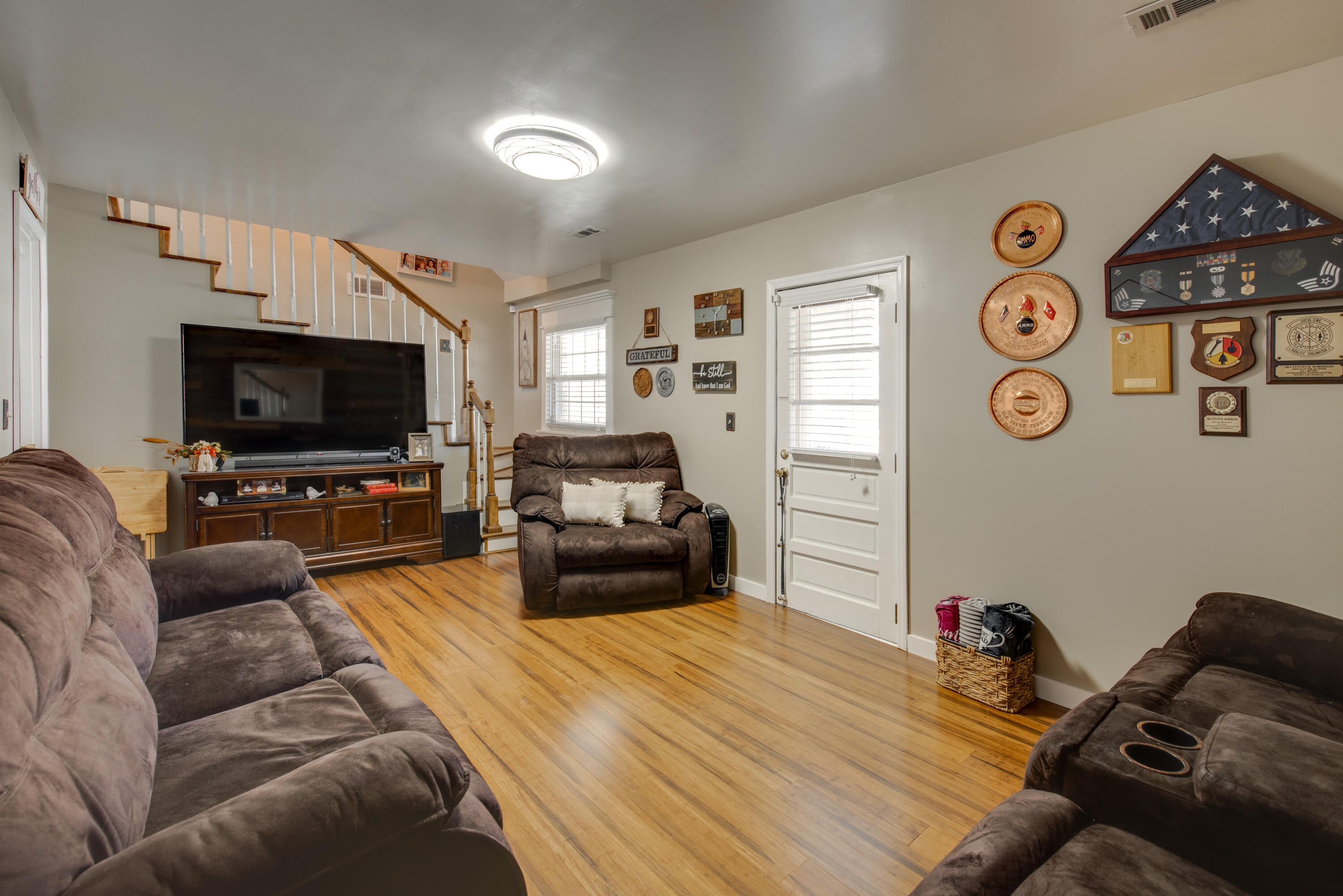 3237 Gleason Drive