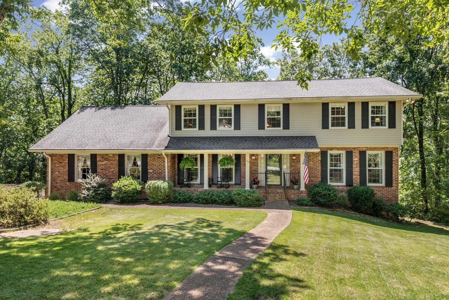 110 Woodcliff Circle