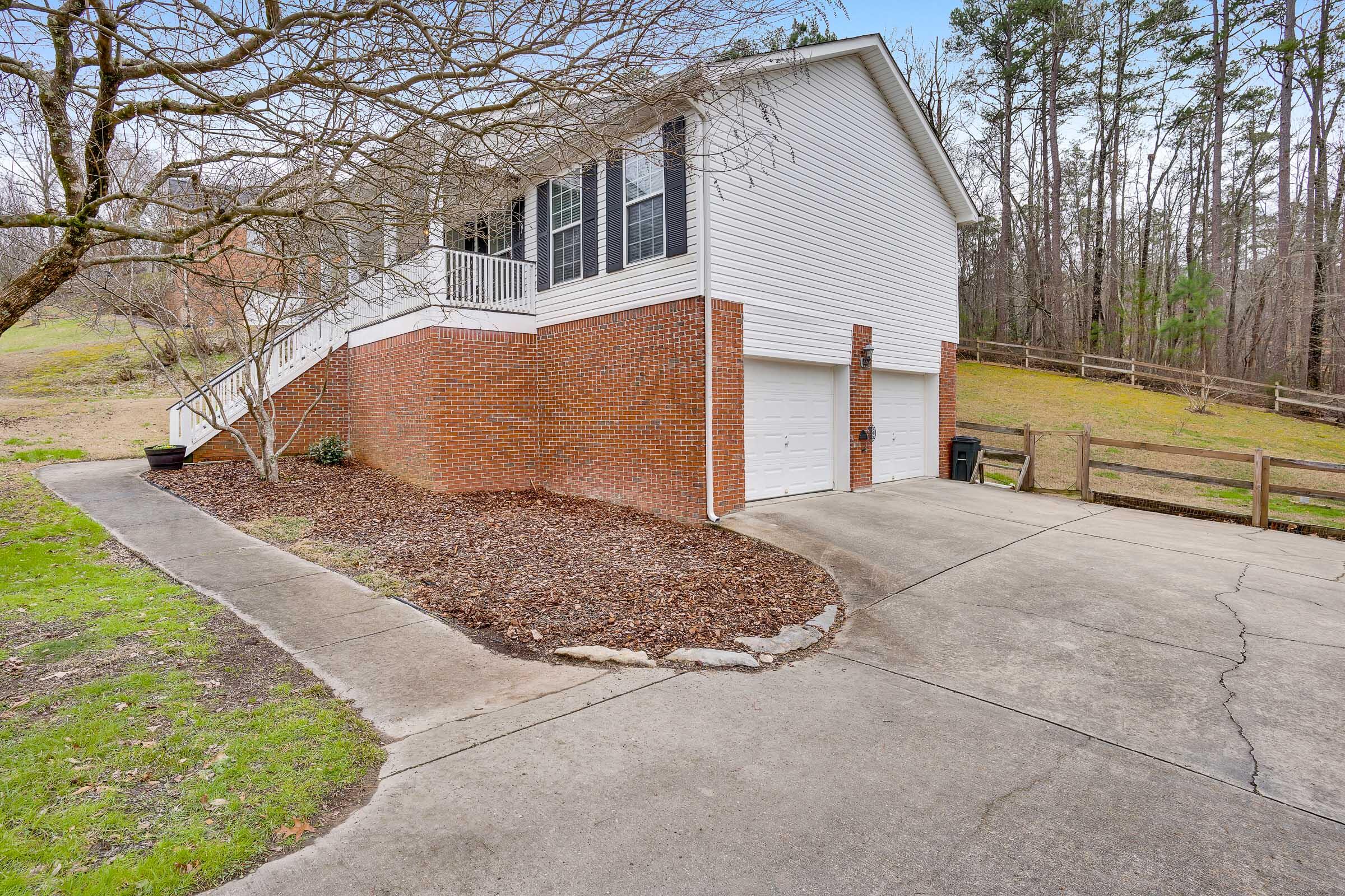 136 S Fox Run Circle