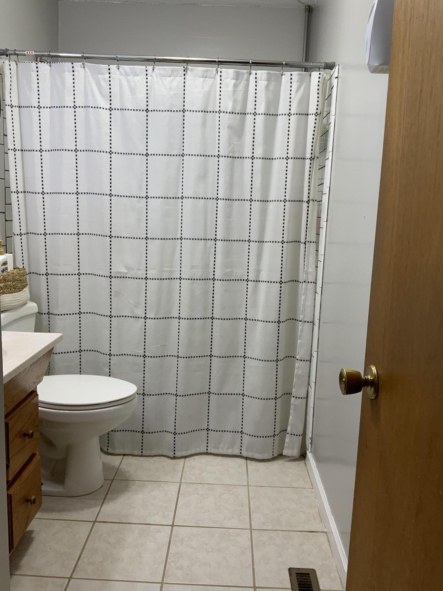 190 Laurelwood Circle