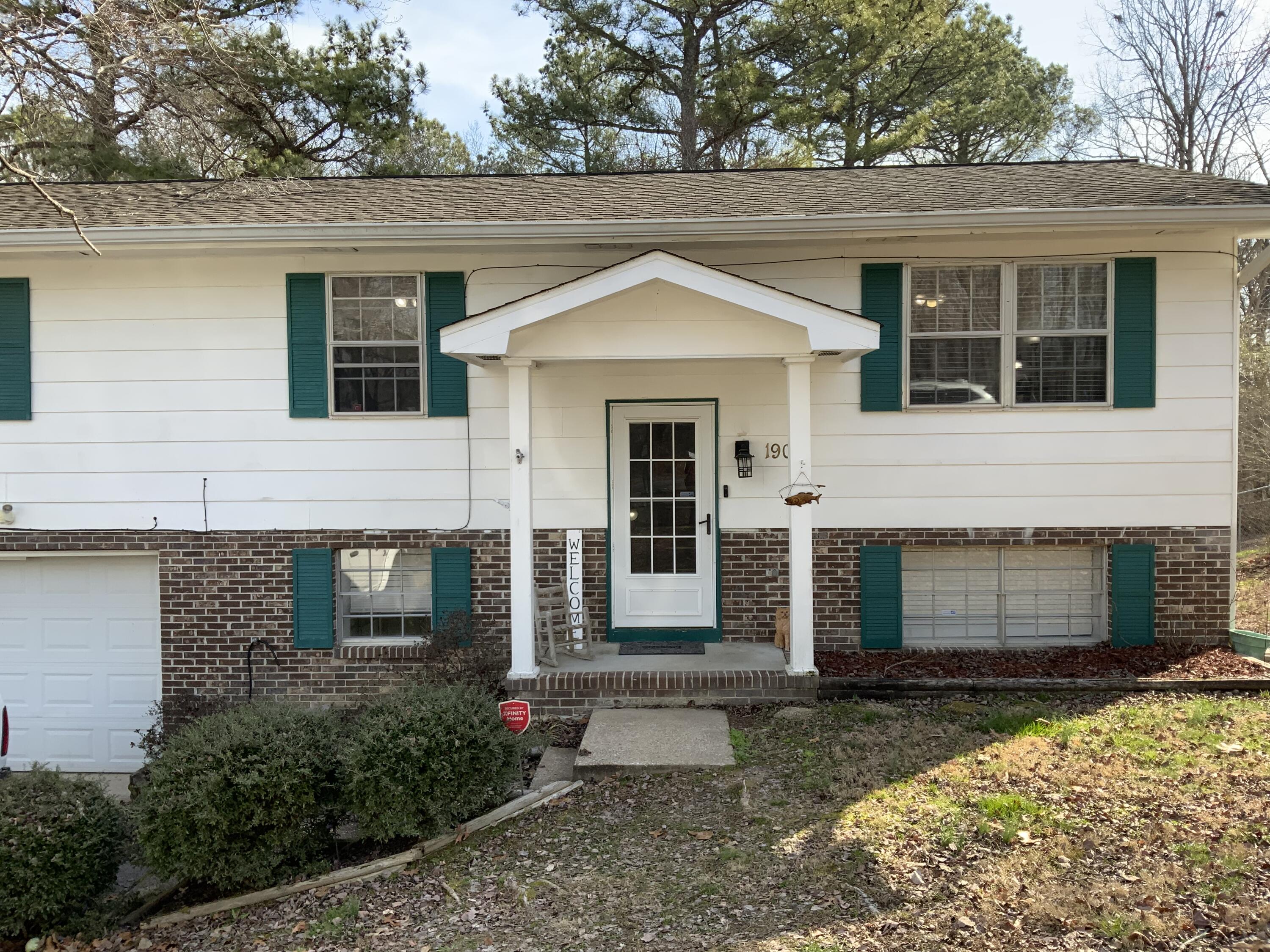 190 Laurelwood Circle
