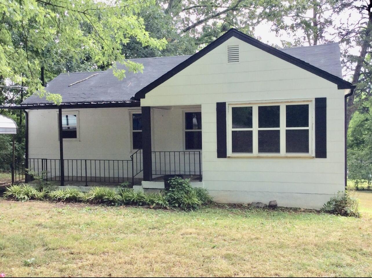 208 Woodlawn Drive