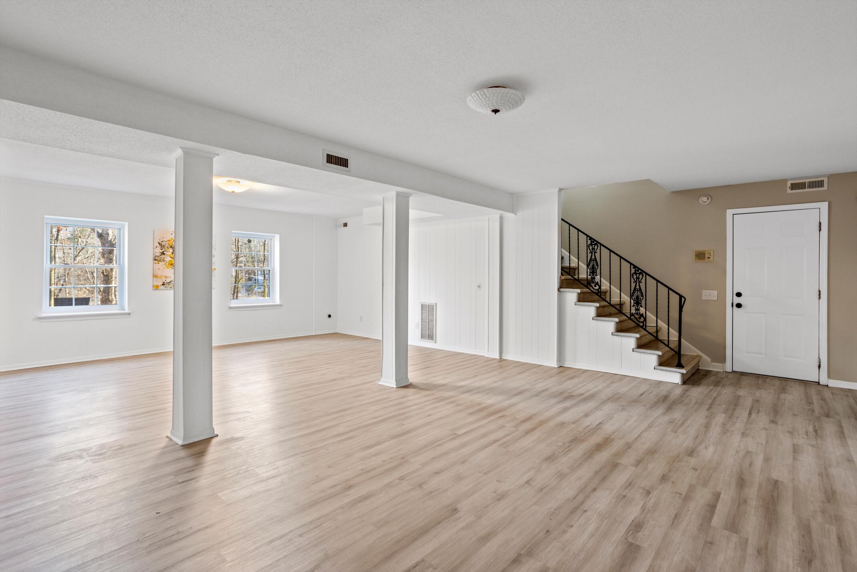 1804 Glen Oaks Terrace