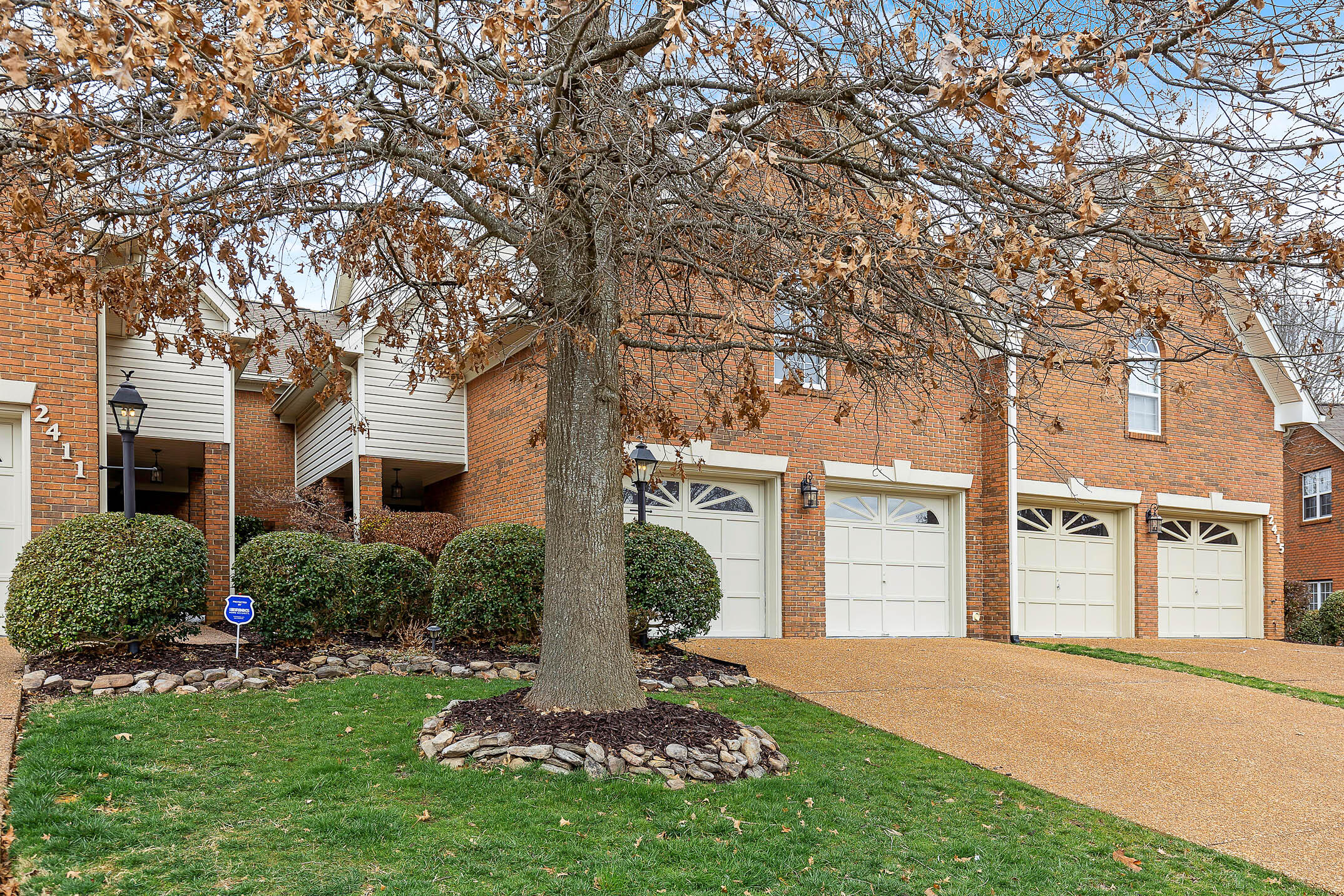 2413 Royal Fern Trail